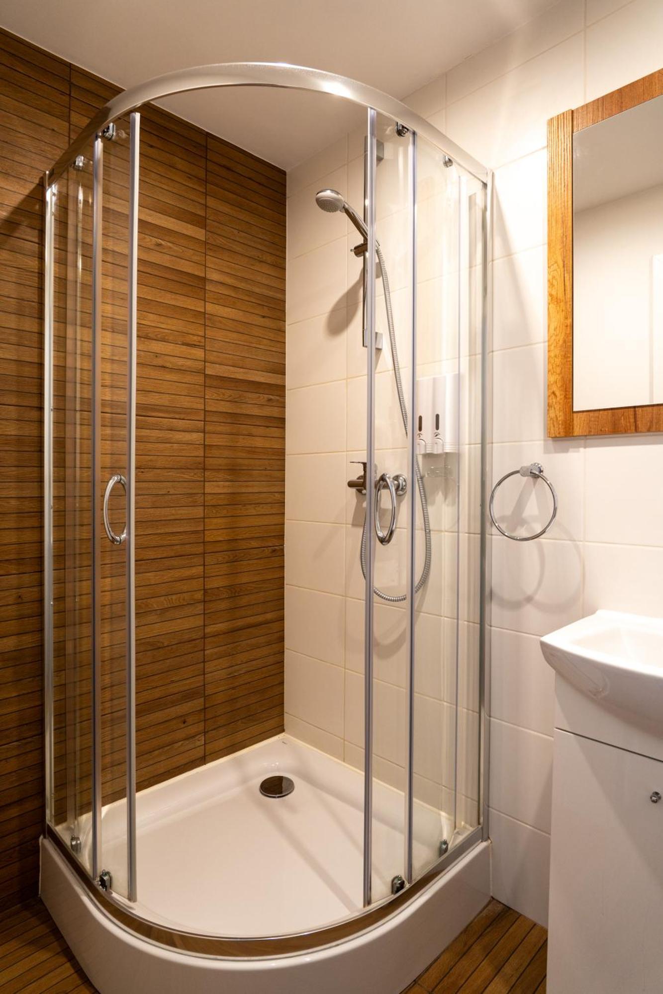 Double Room Private Bathroom