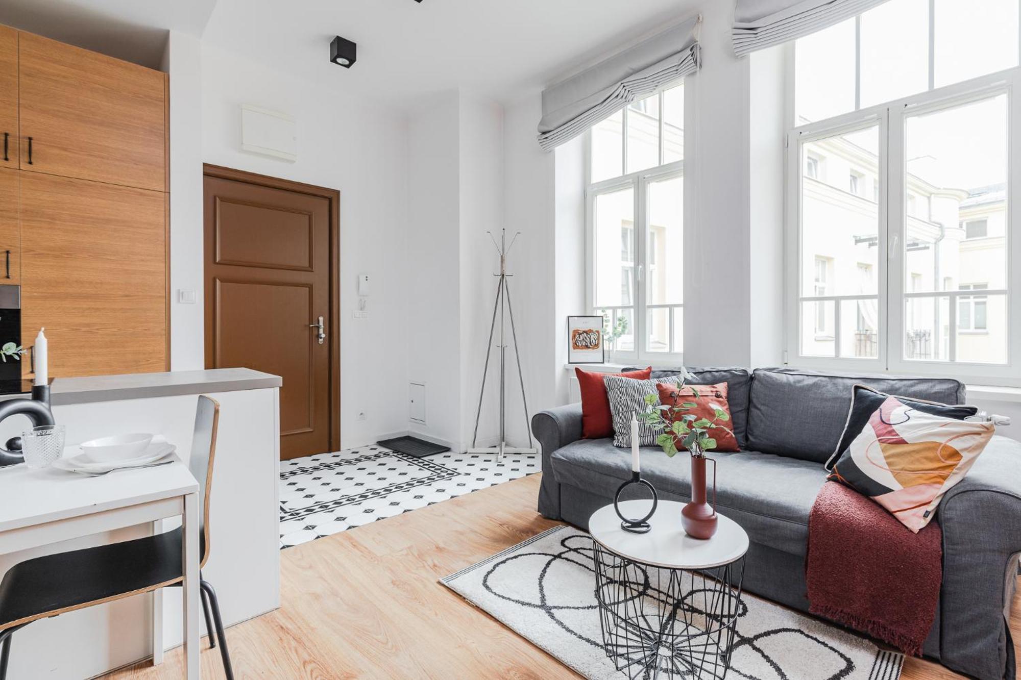 One-Bedroom Apartment