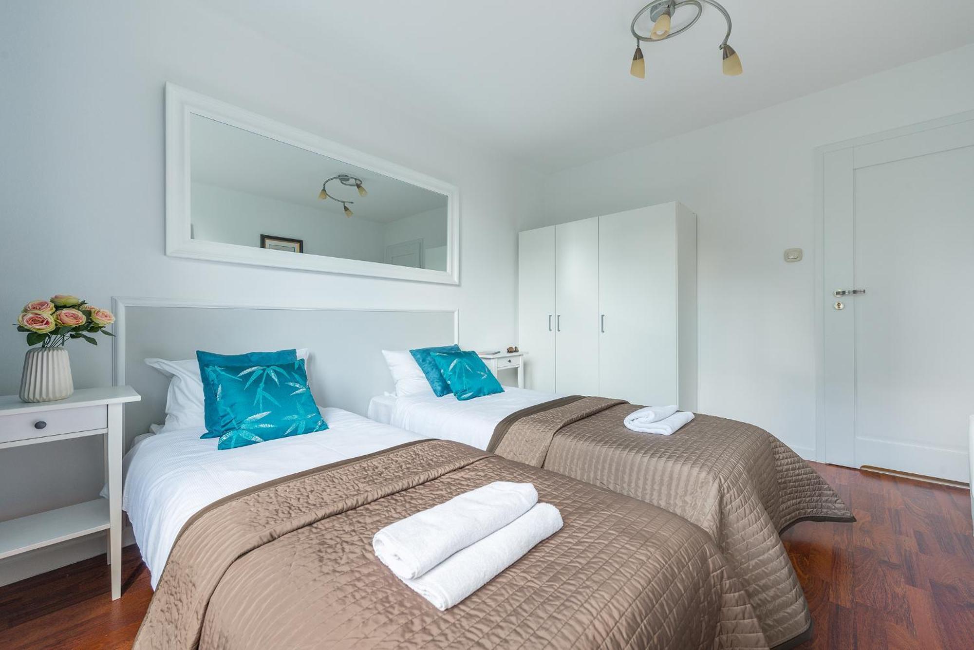 Three-Bedroom Apartment selected at check