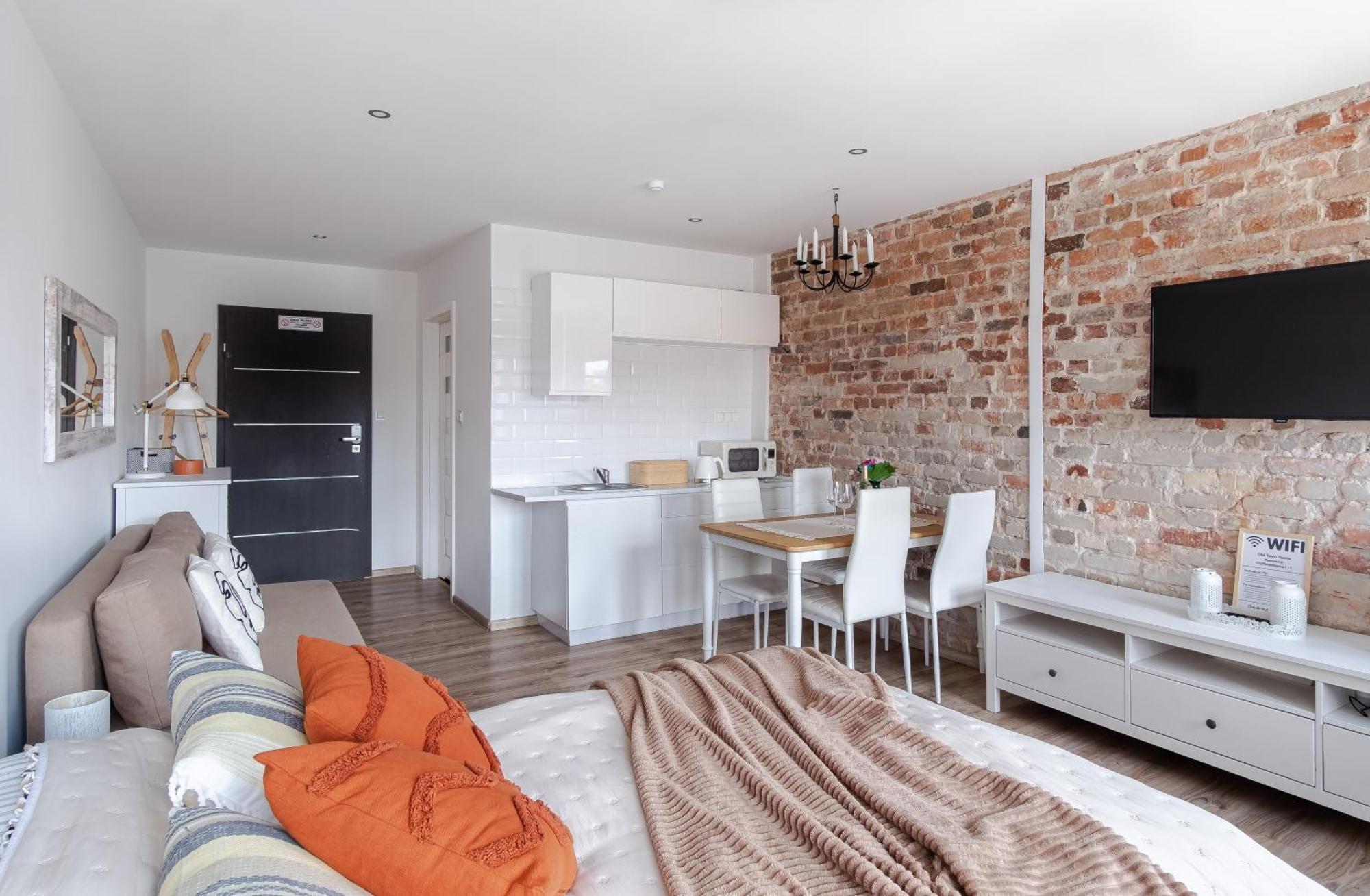 Large Apartment Old Town View