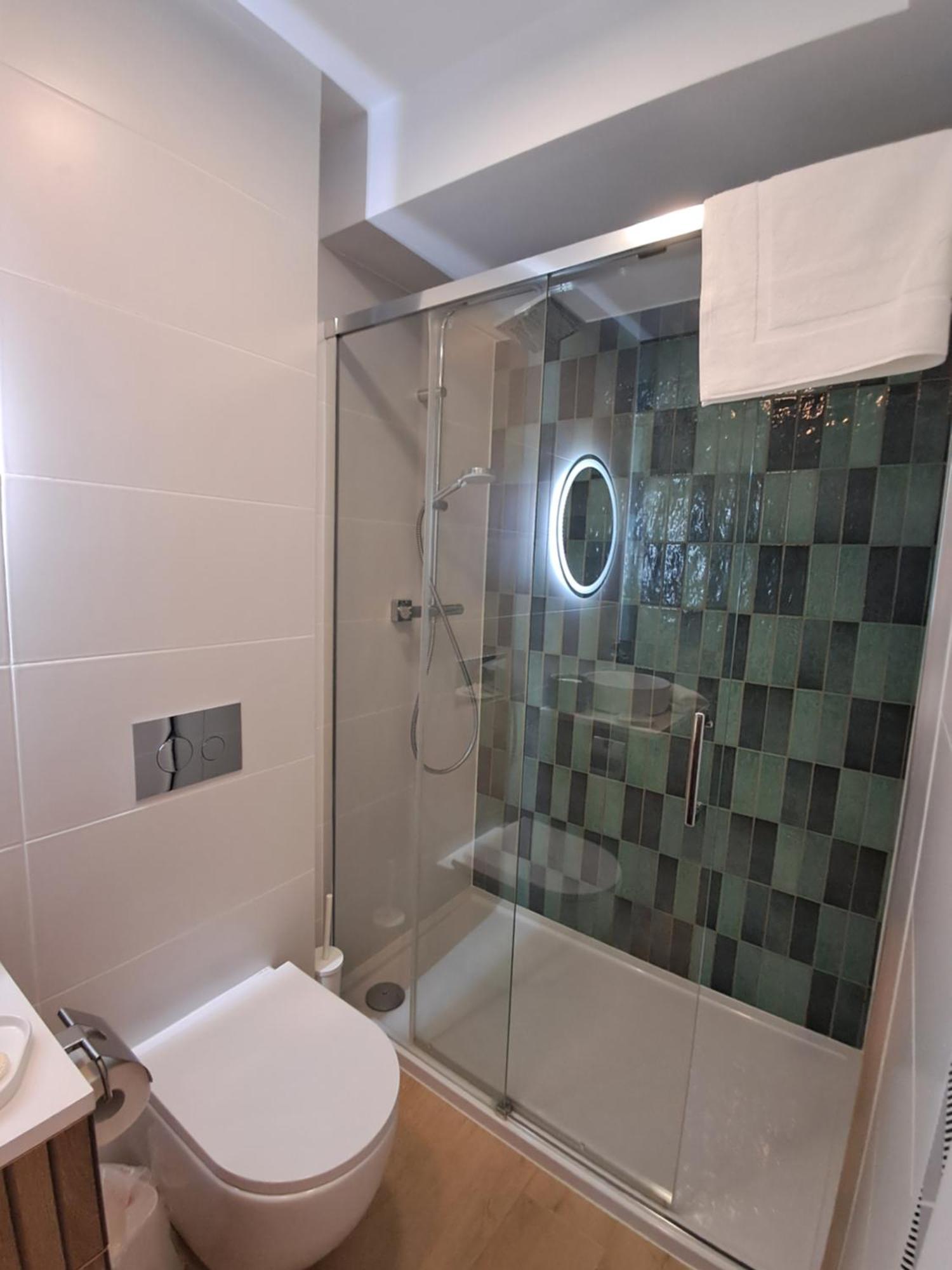 Studio Apartment One Double Bed