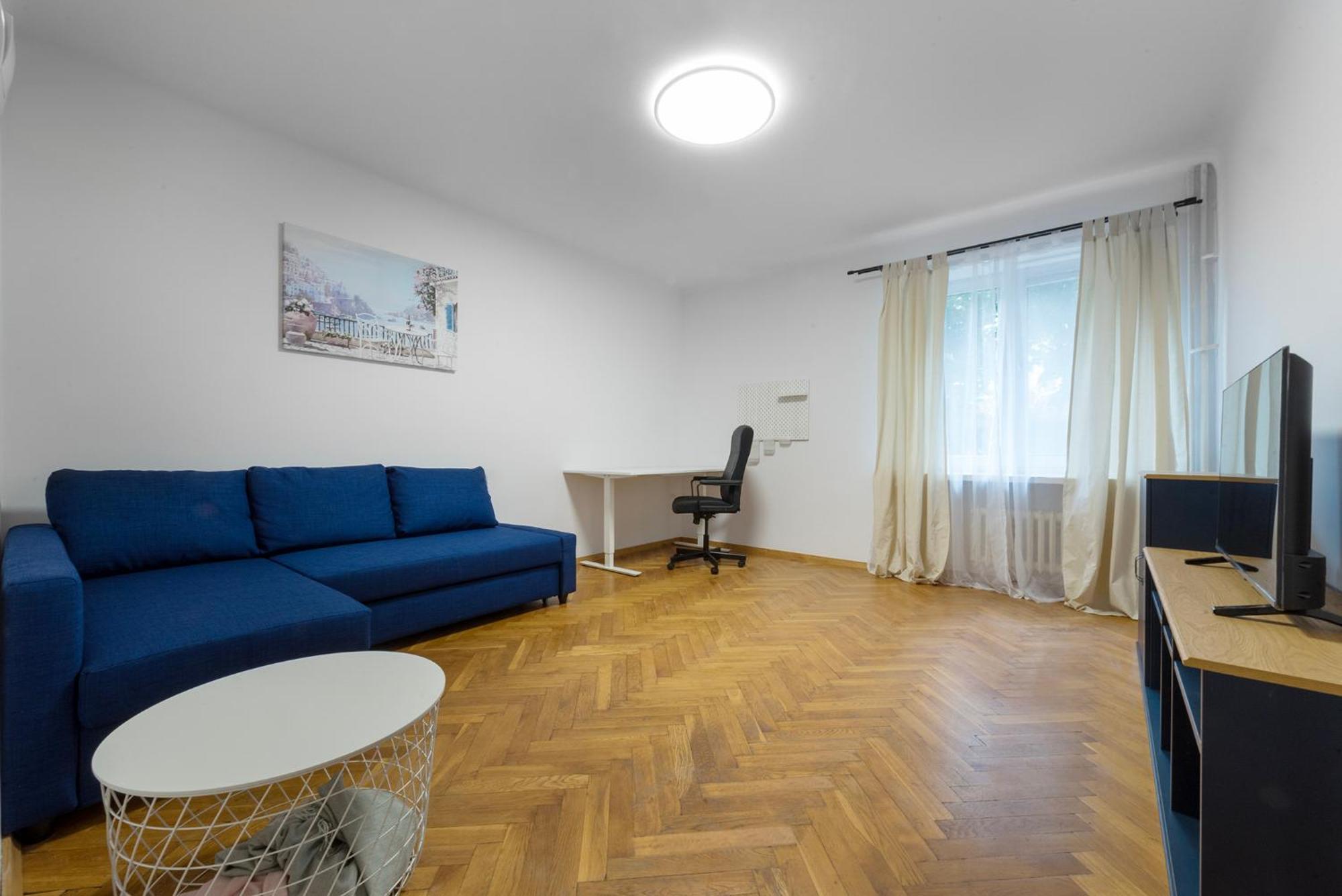 One-Bedroom Apartment