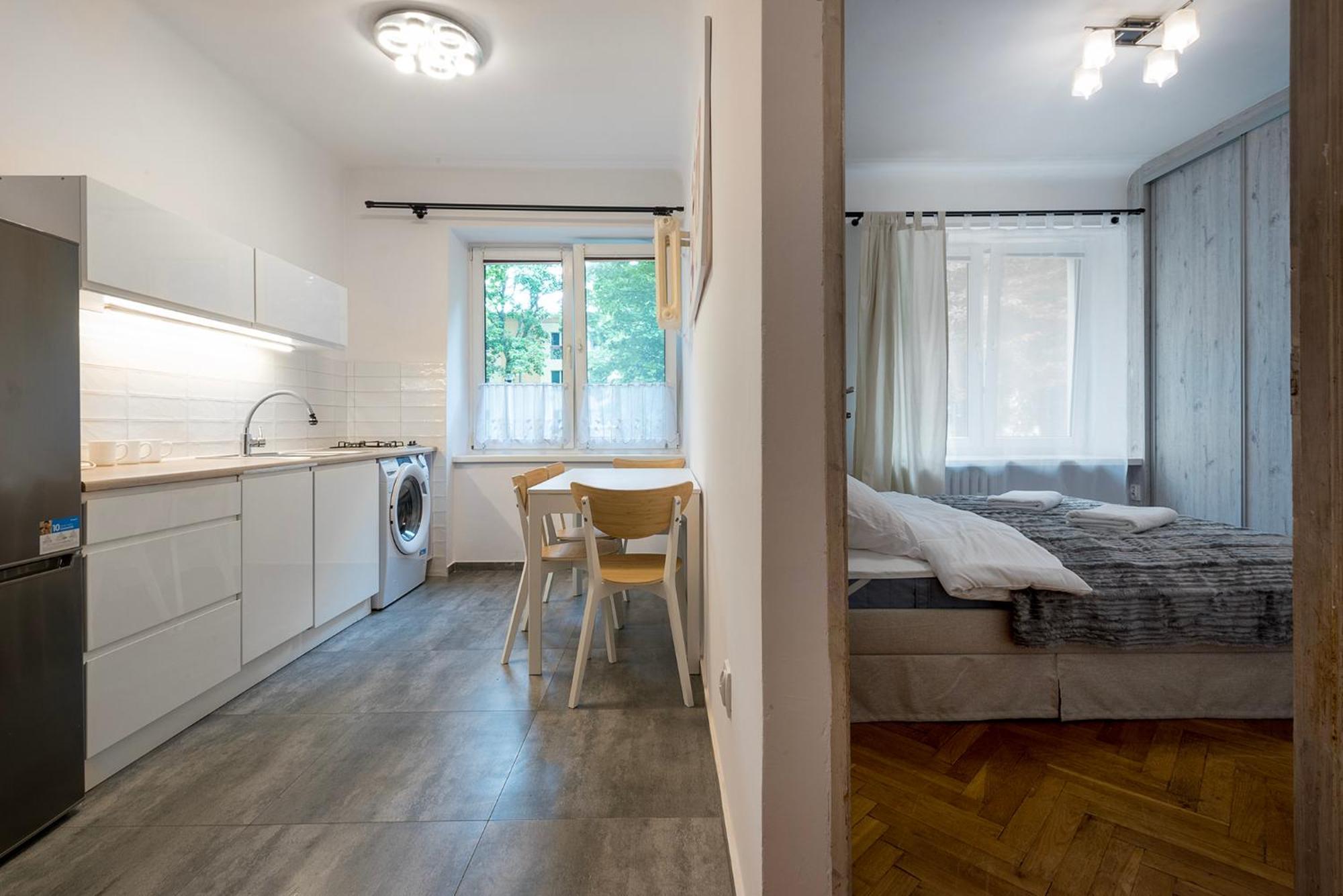 One-Bedroom Apartment