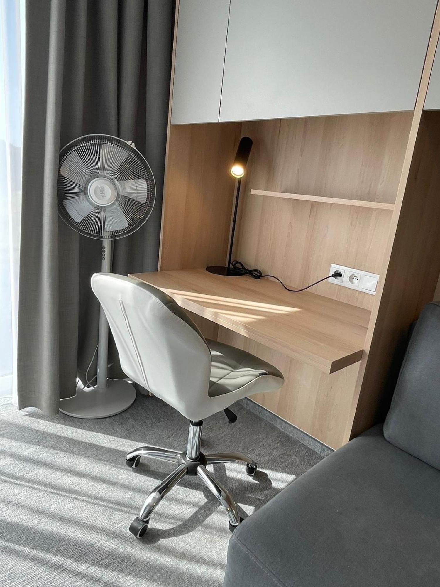 Deluxe Studio