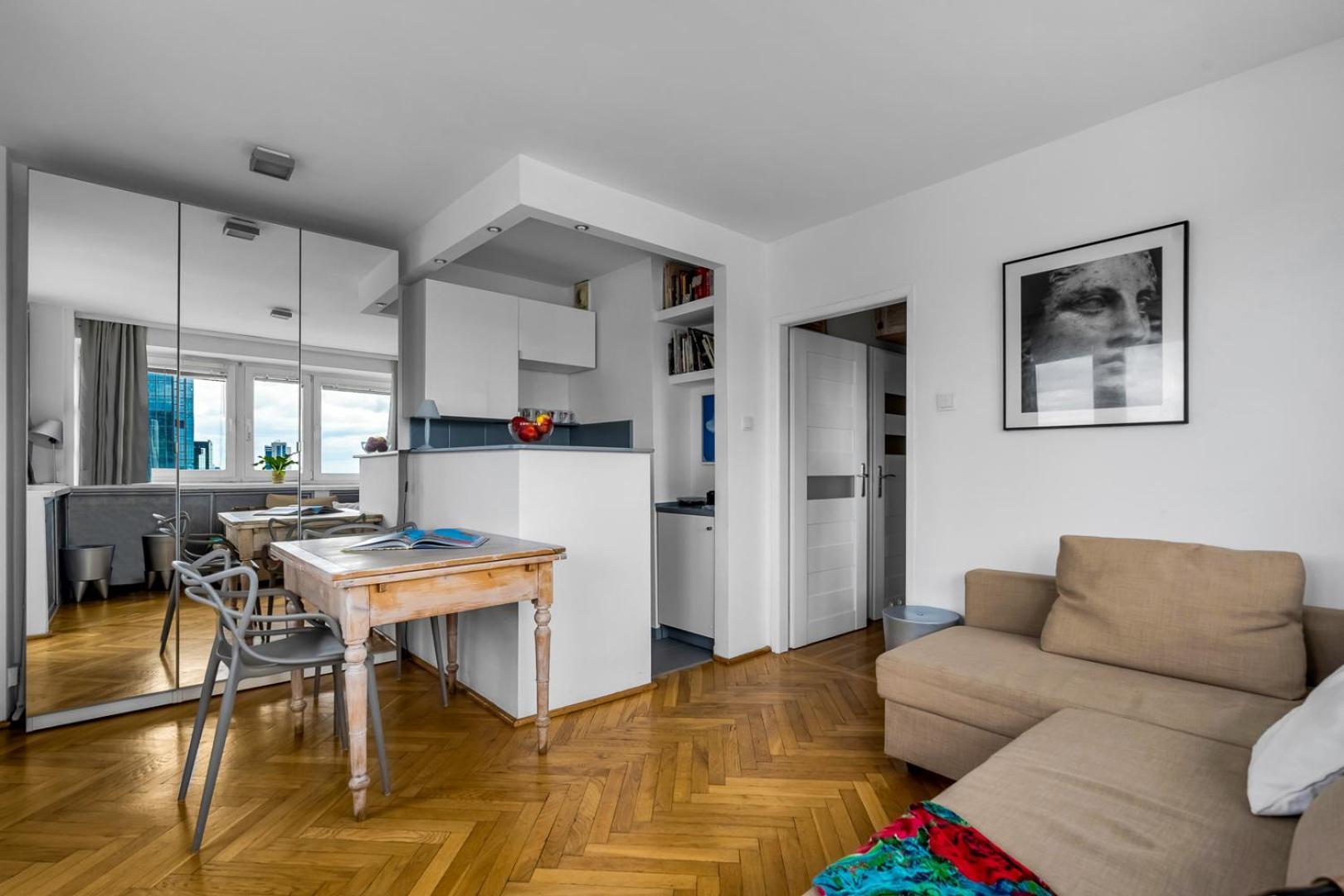 One-Bedroom Apartment