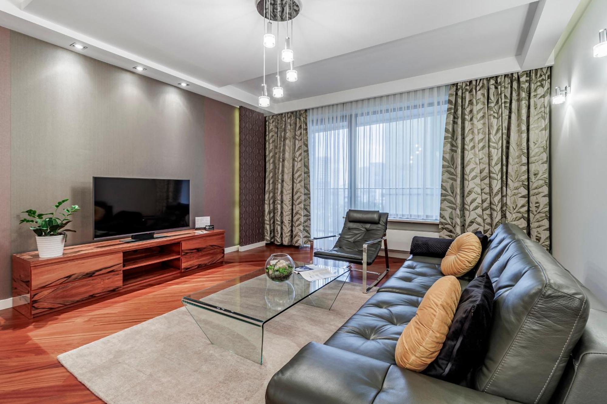 One-Bedroom Premier Apartment