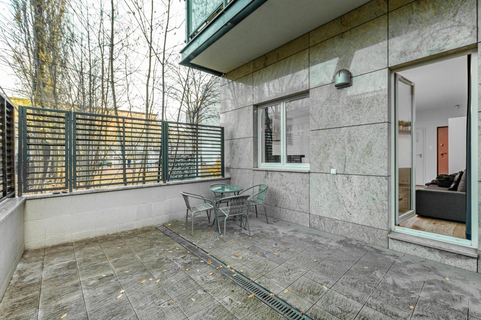 Studio Terrace