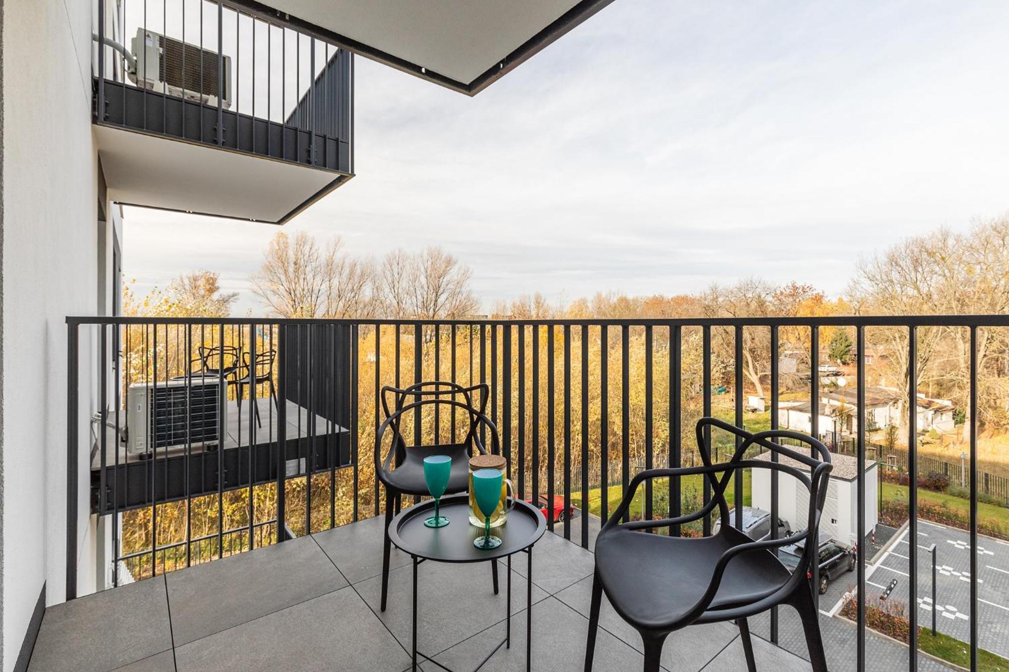 Studio Balcony