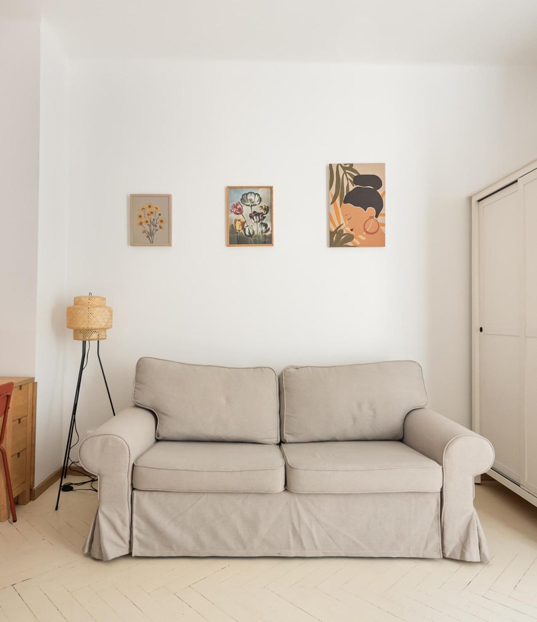 One-Bedroom Apartment