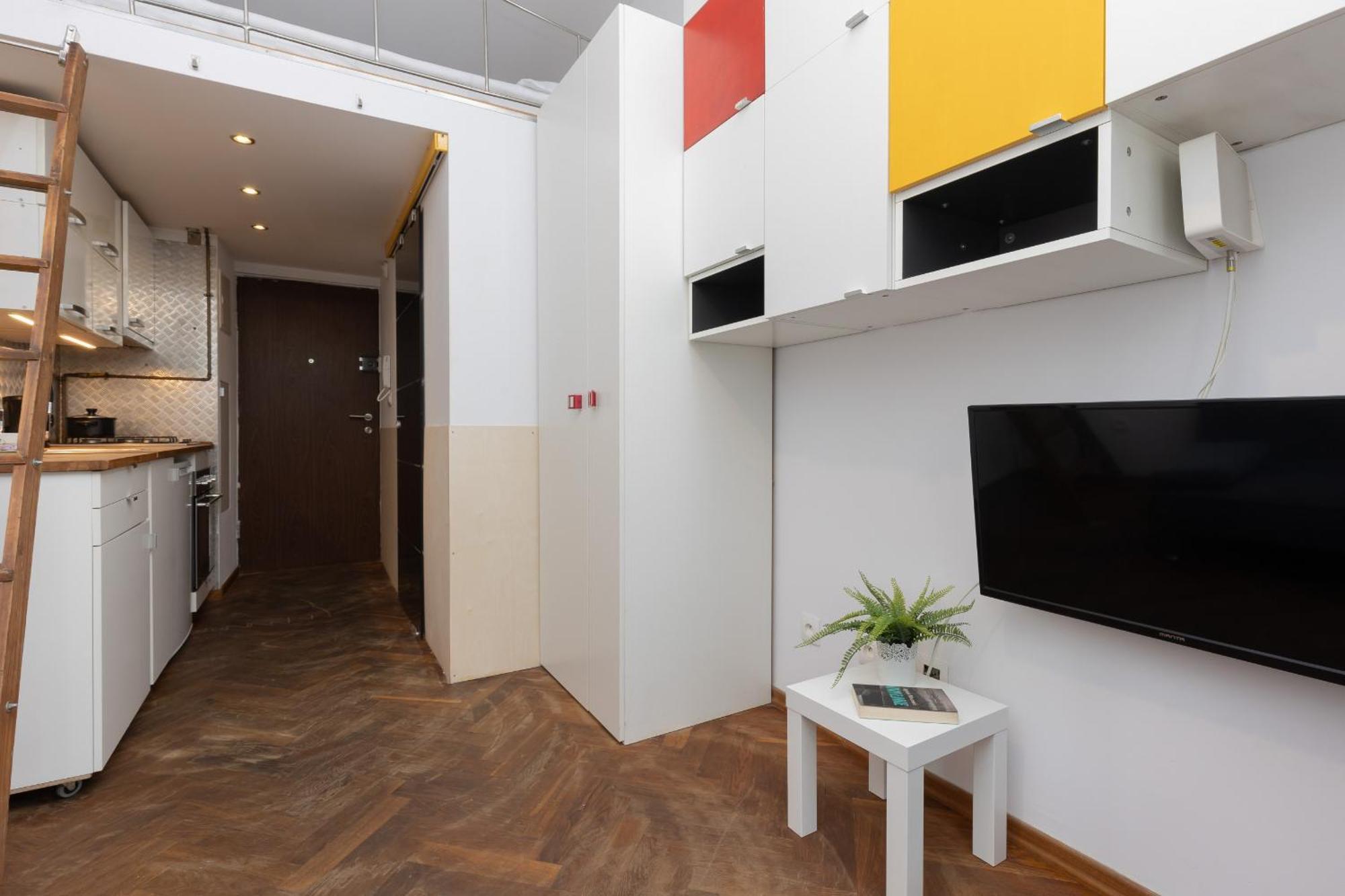 Standard Studio