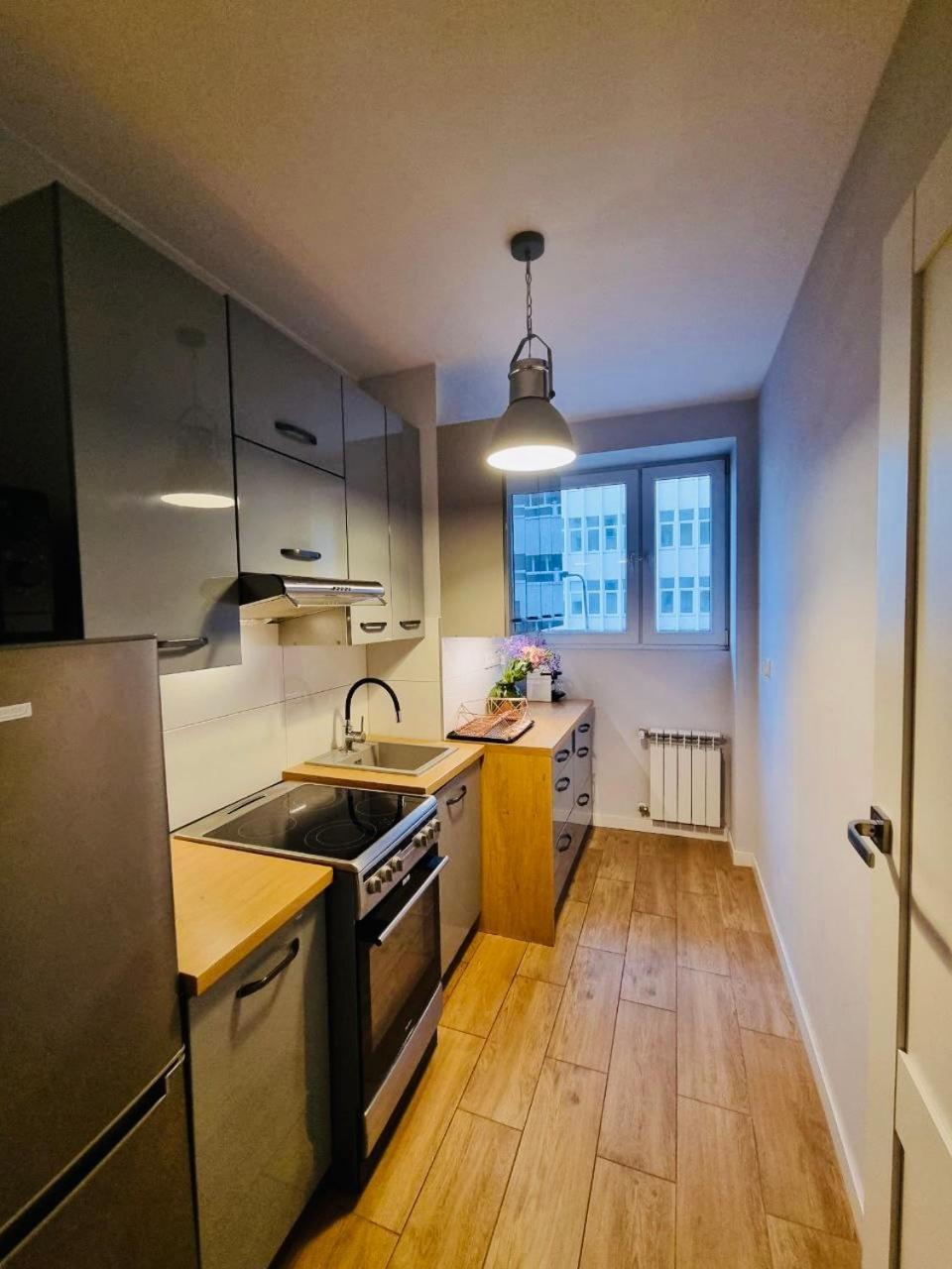Two-Bedroom Suite Żurawia 20 Street