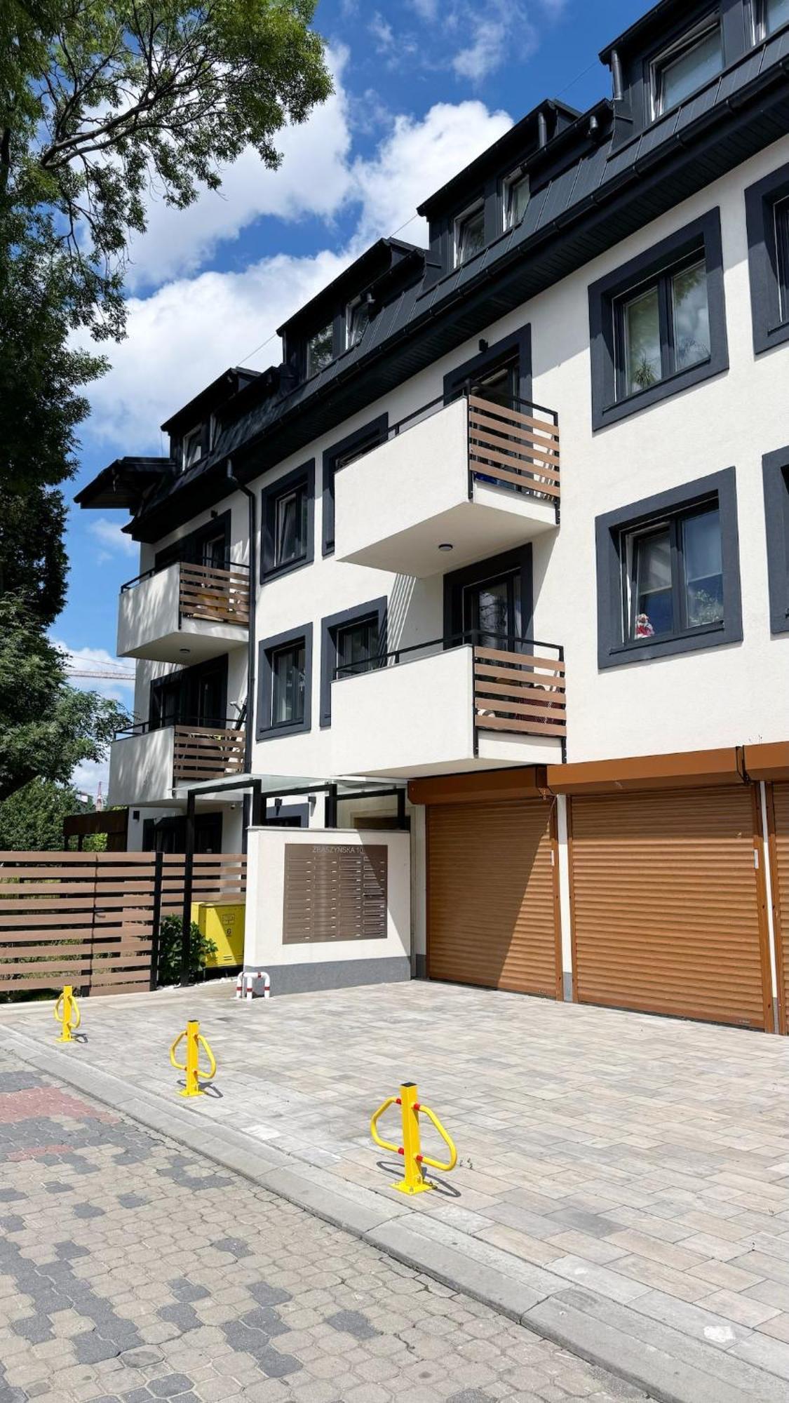 Two-Bedroom Deluxe Apartment Balcony
