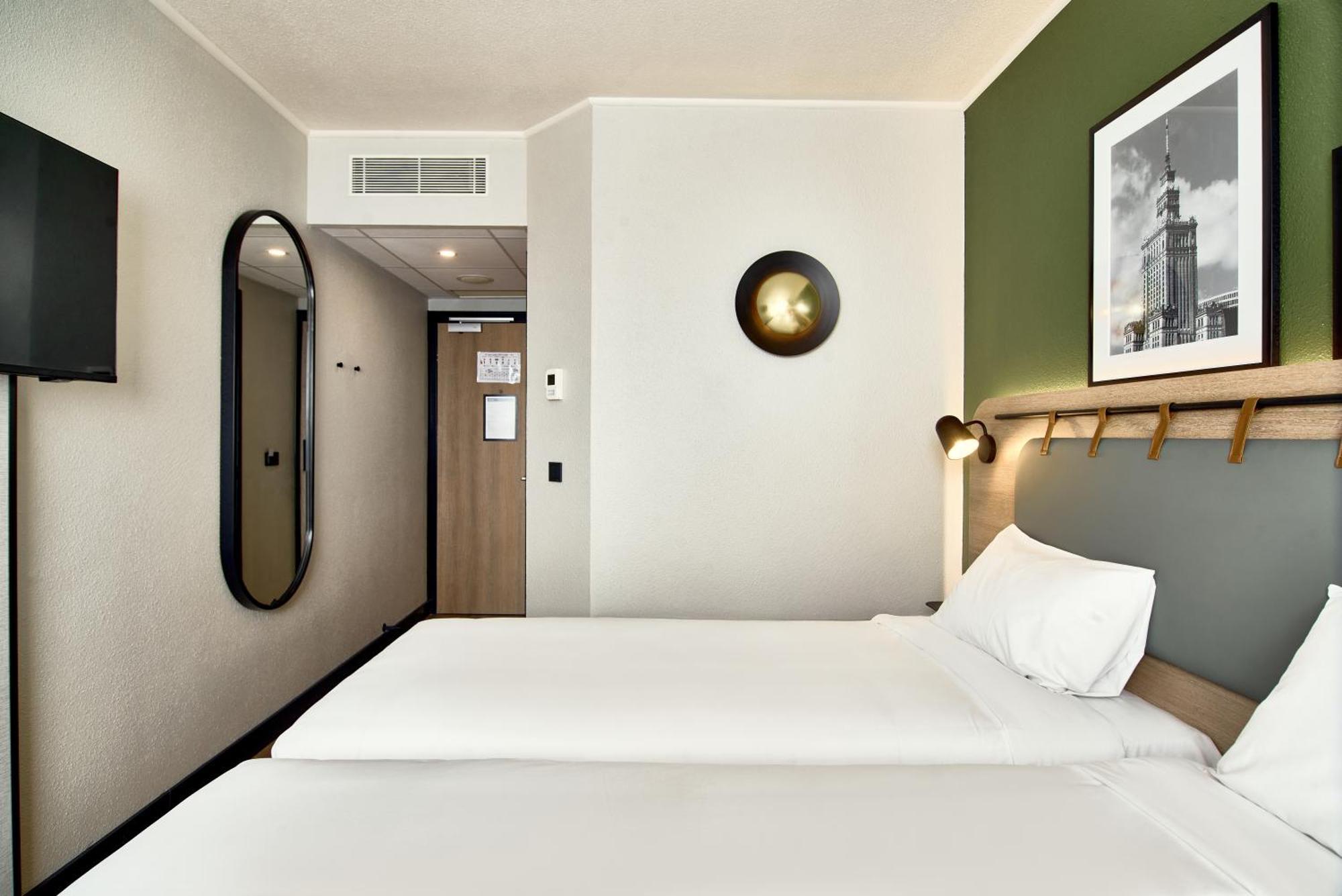 Standard Room 2 Single Beds
