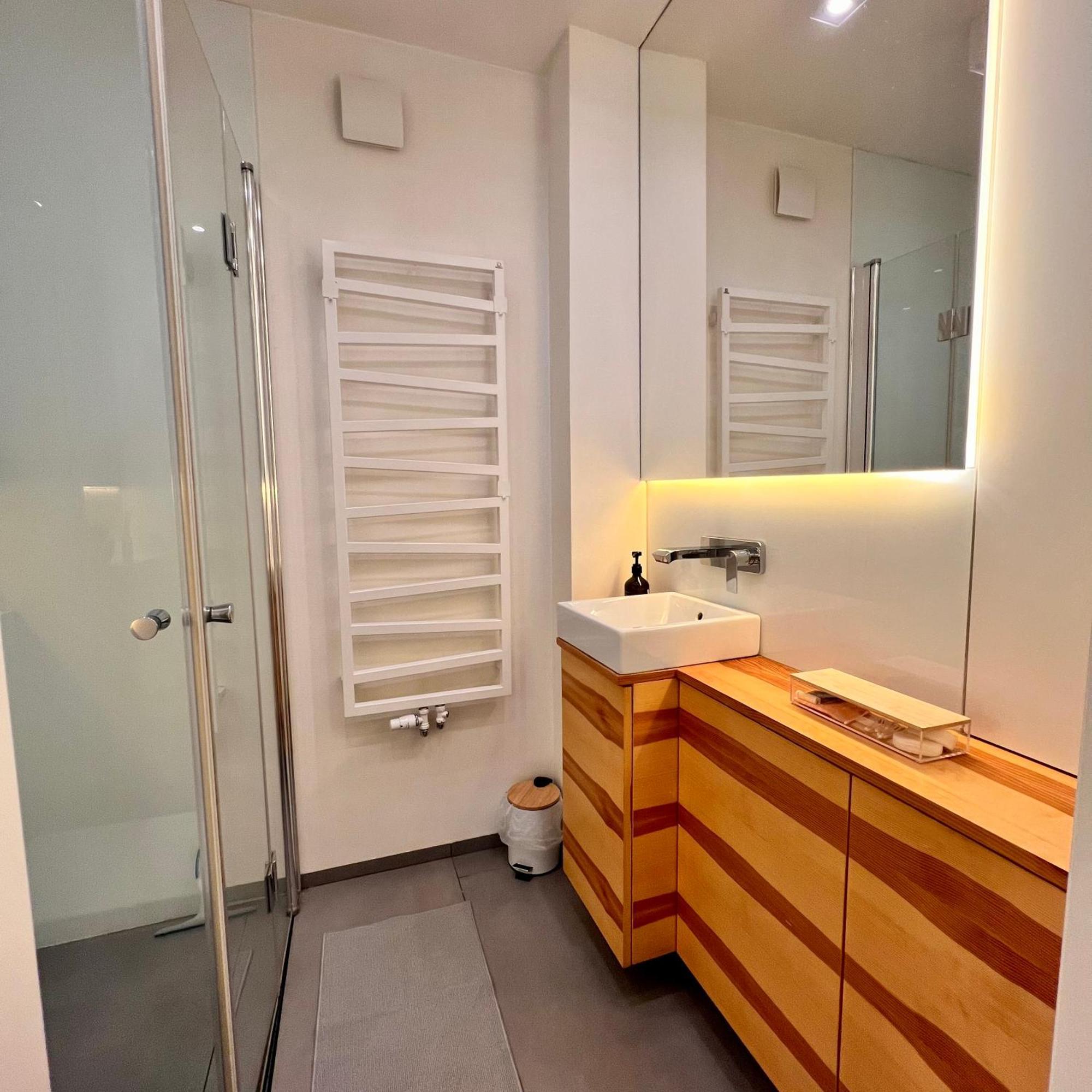 Deluxe Double Studio