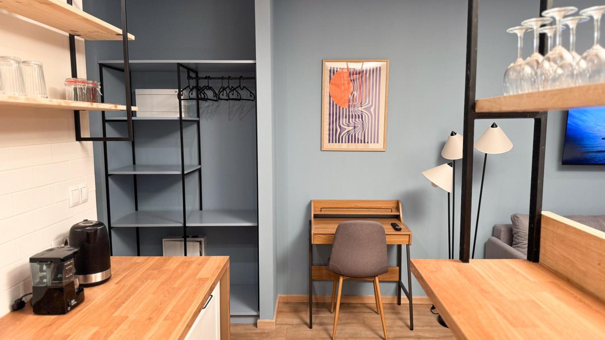 Studio Apartment