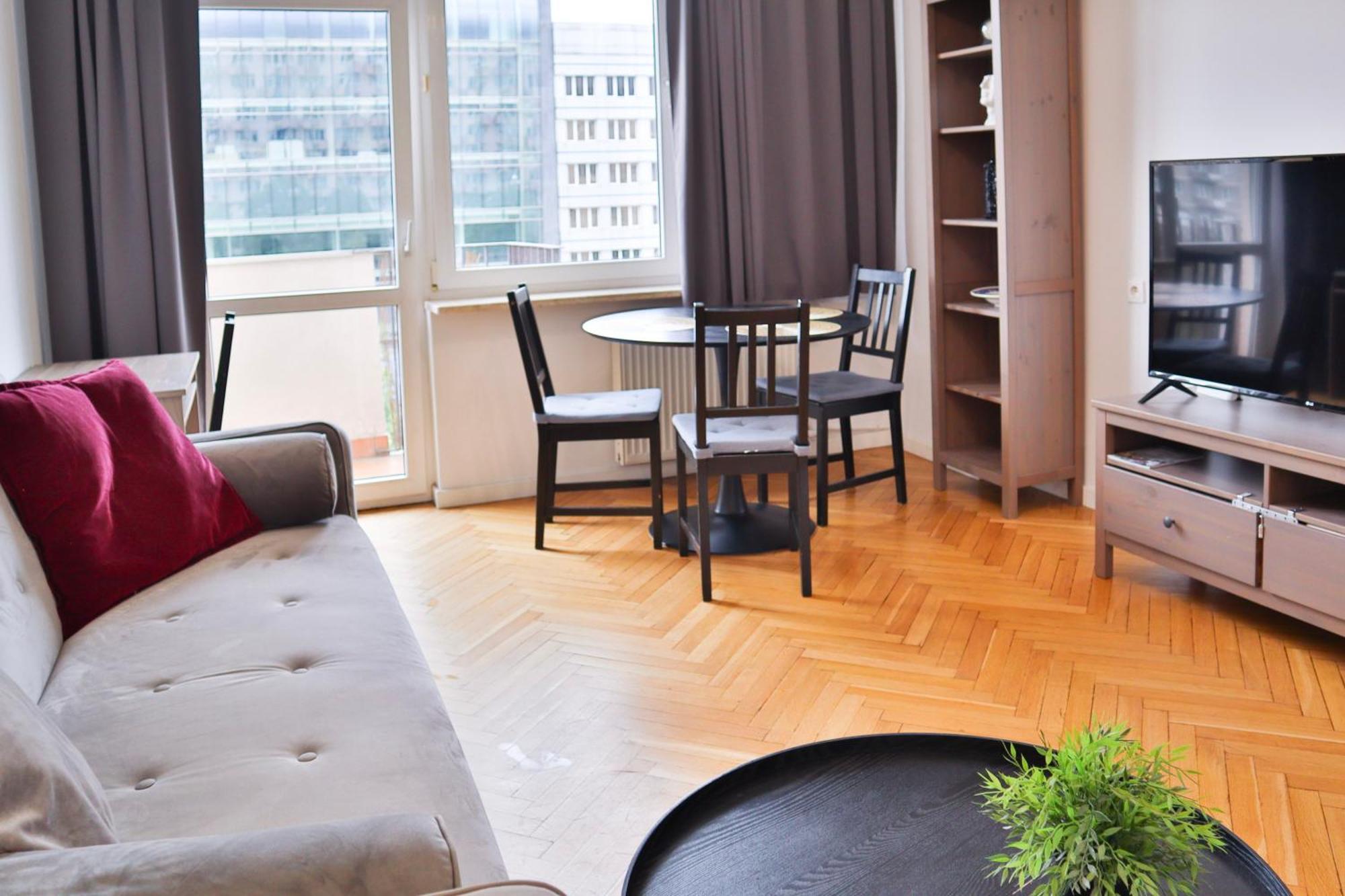 One-Bedroom Apartment