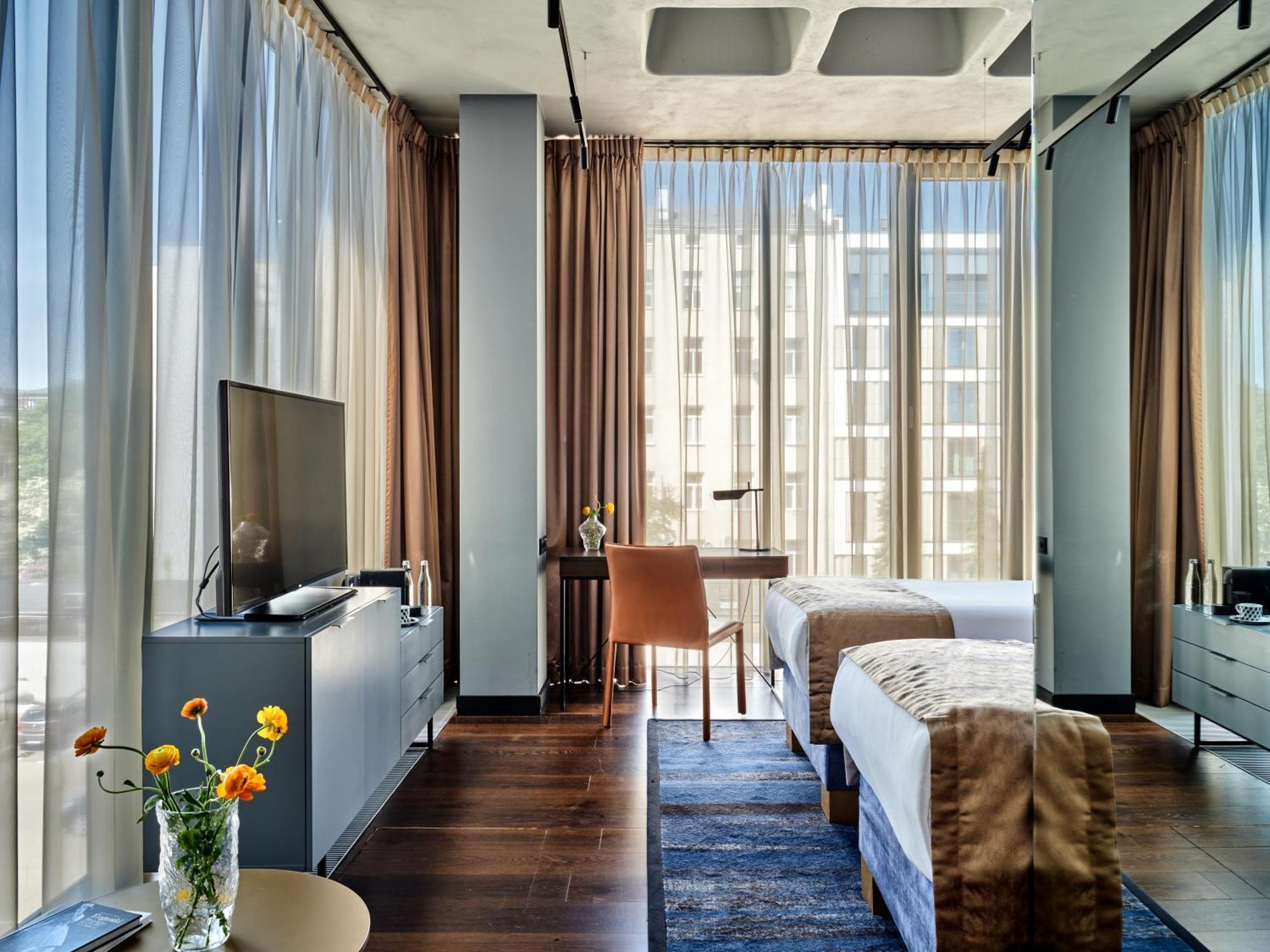 Standard Twin Room