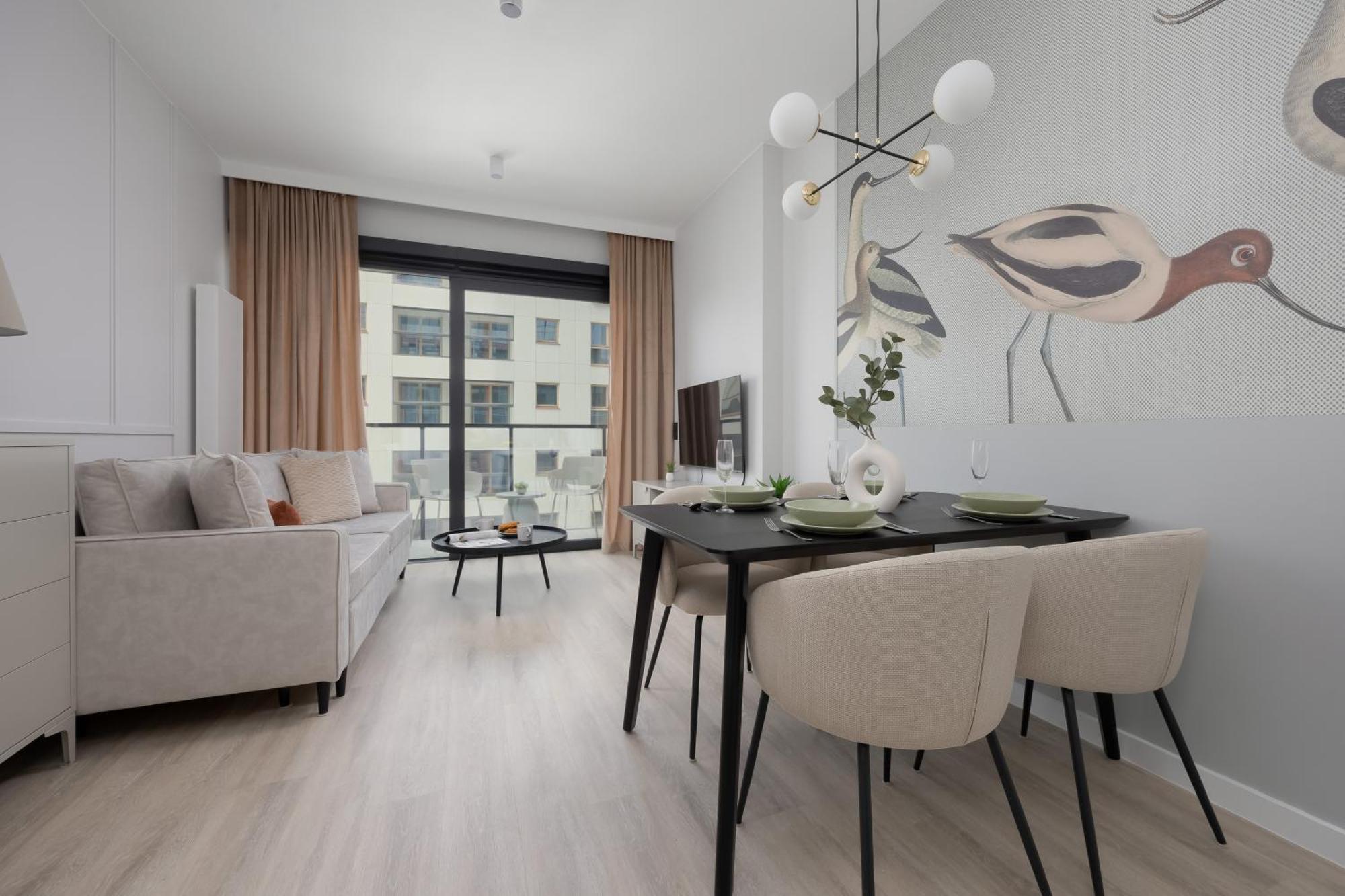 Deluxe One-Bedroom Apartment