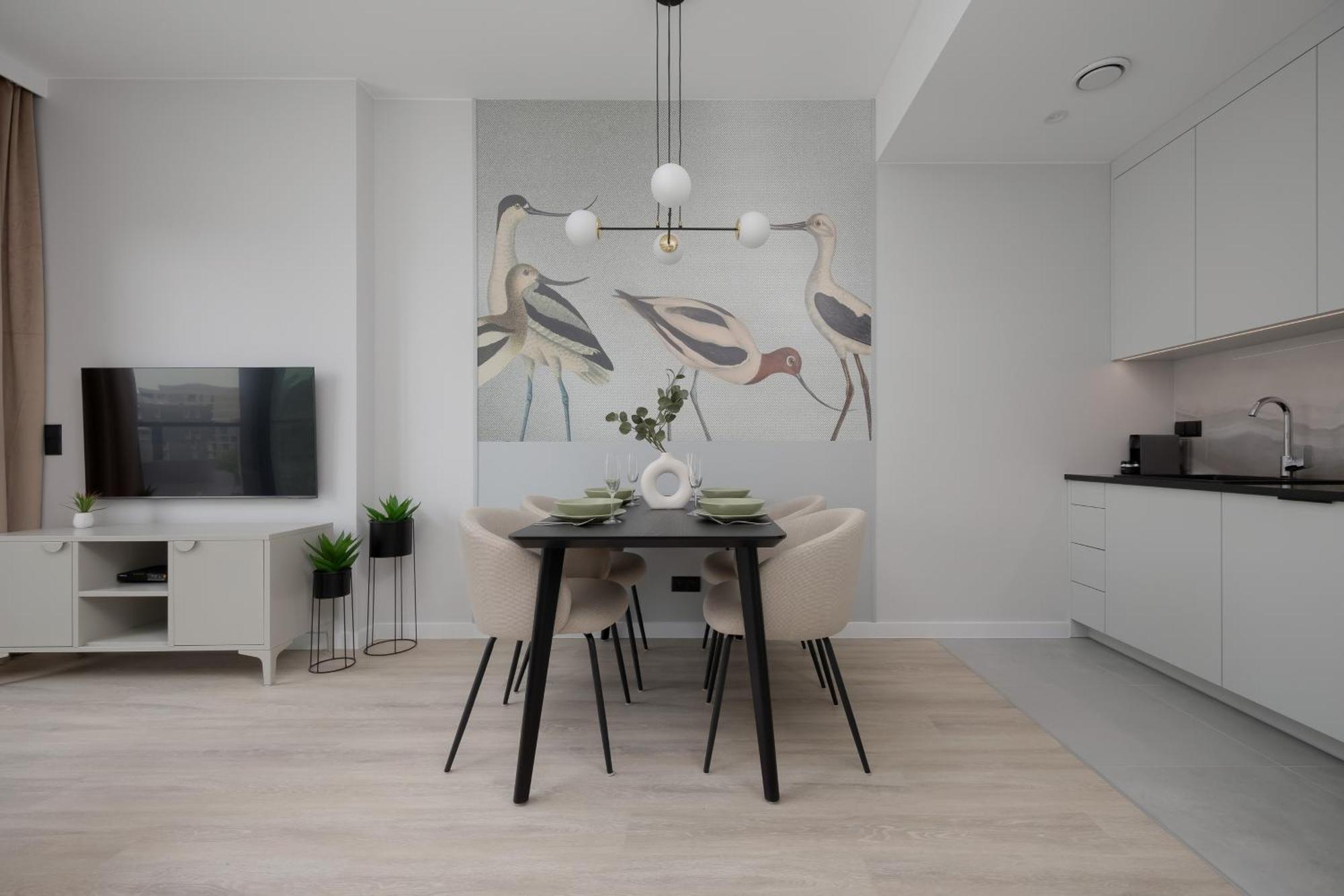 Deluxe One-Bedroom Apartment