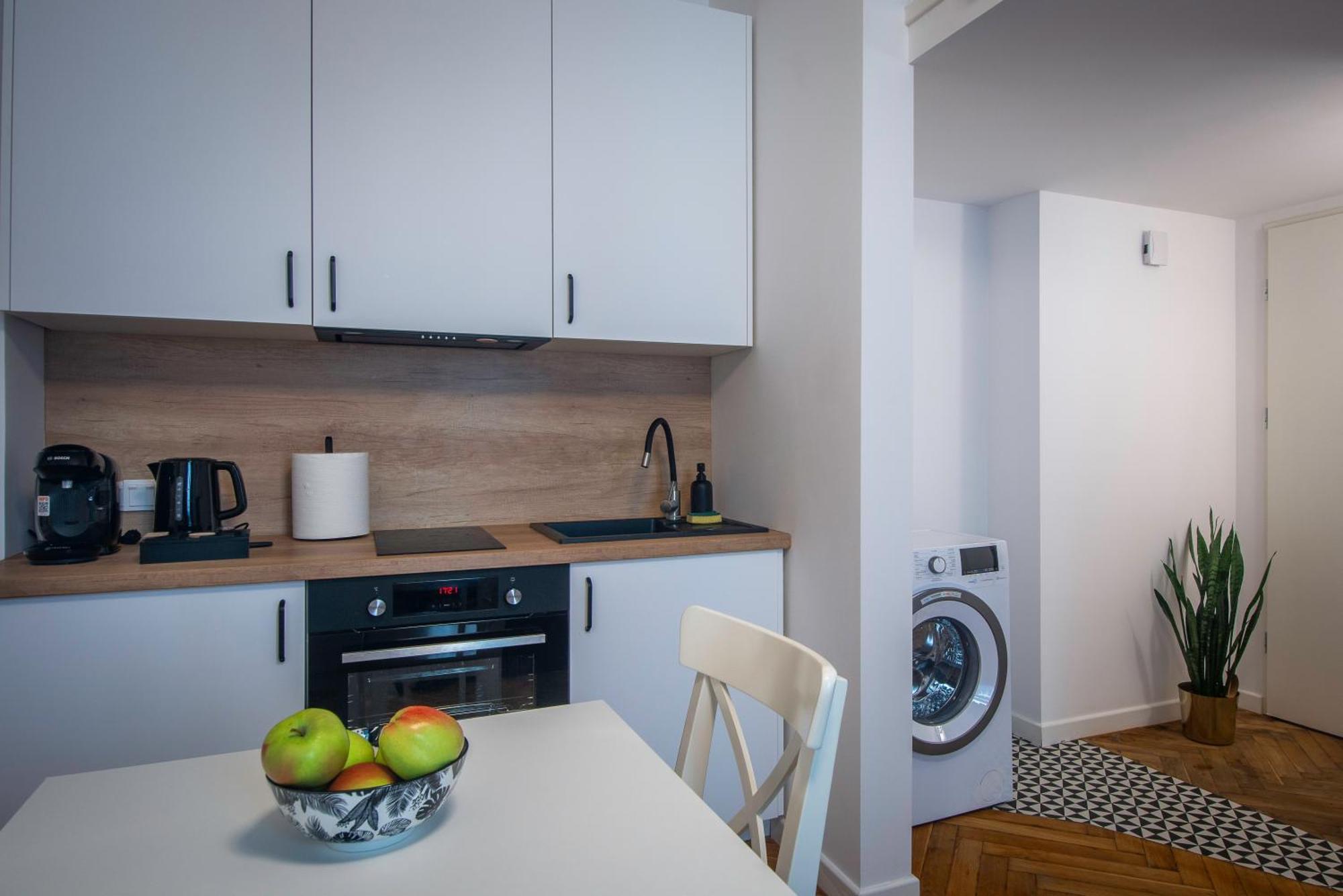 Studio Apartment One Double Bed