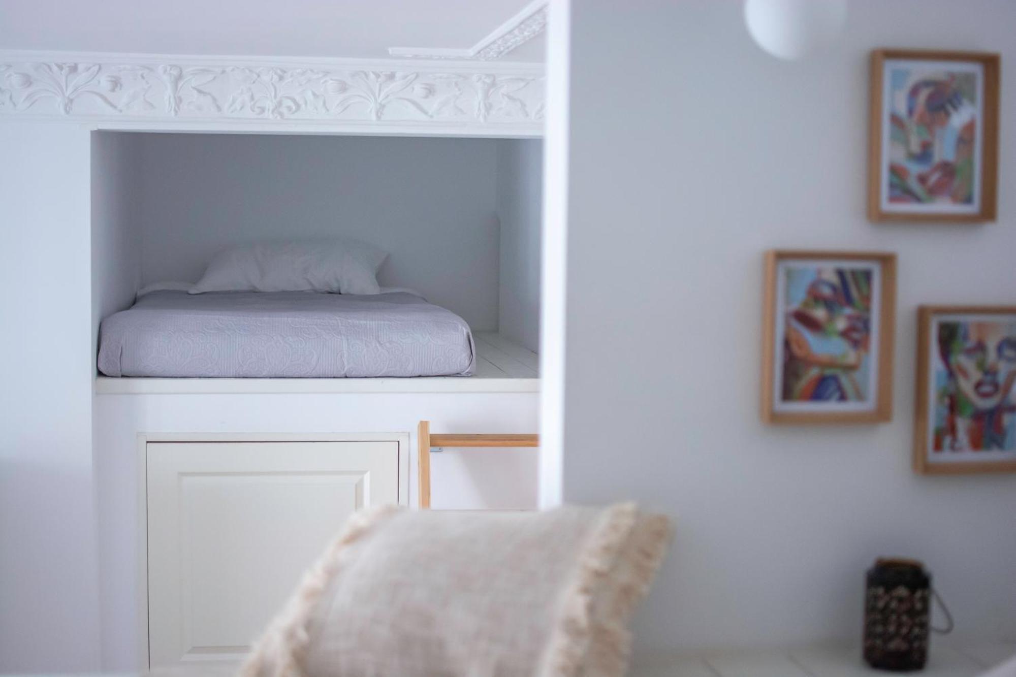 Studio Apartment One Double Bed