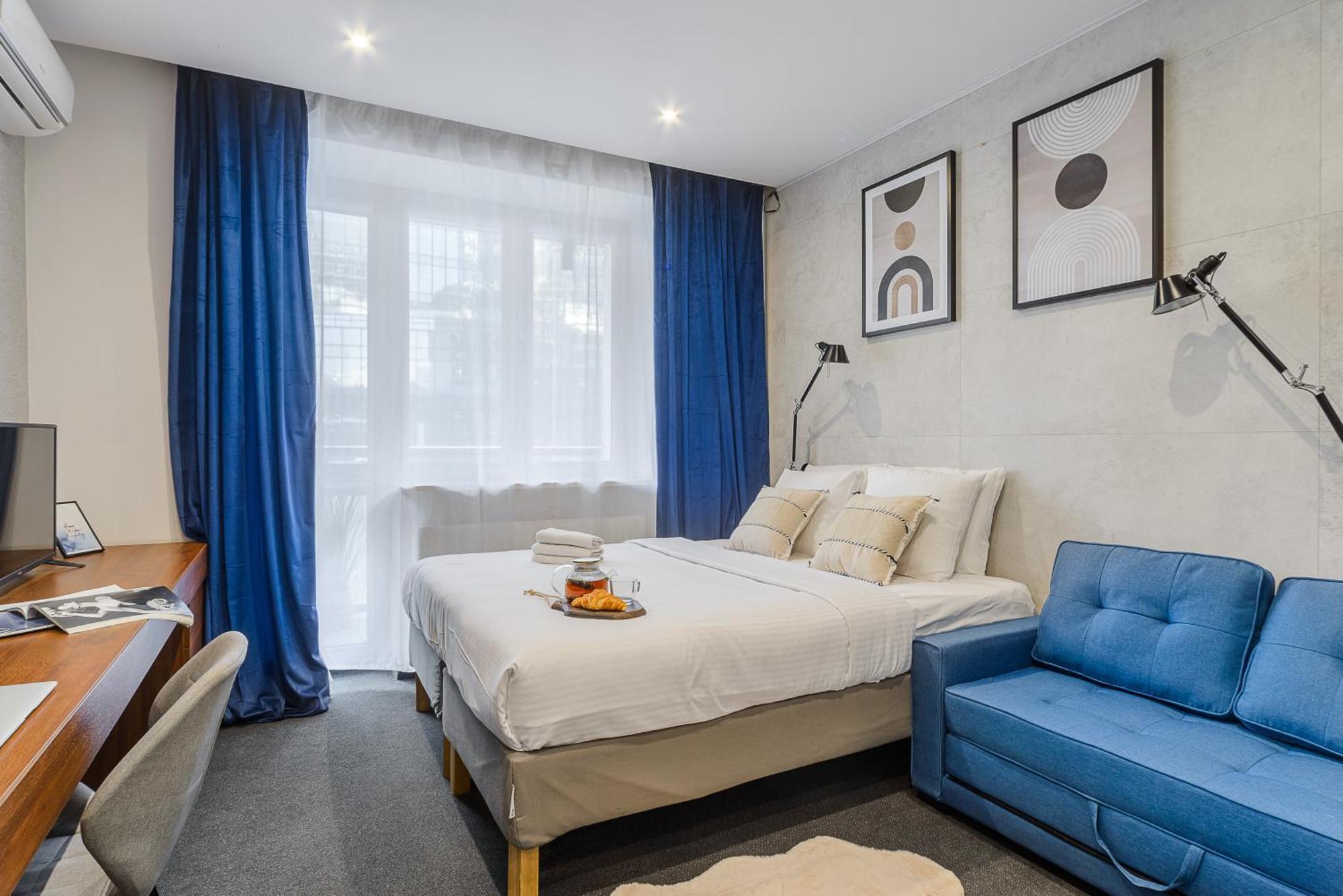 One-Bedroom Apartment