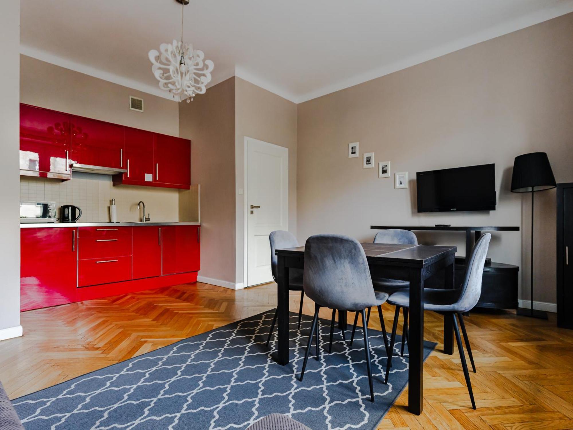 One-Bedroom Apartment