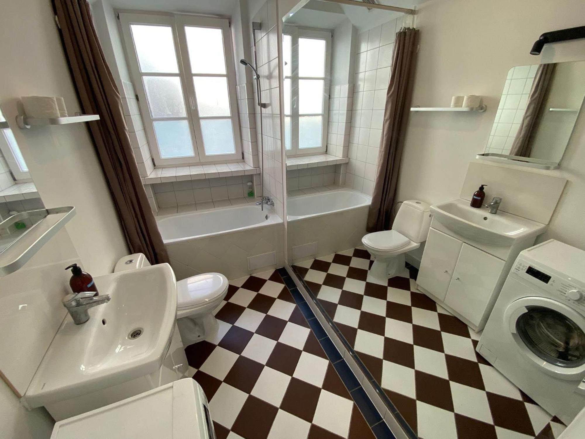 Large Single Room