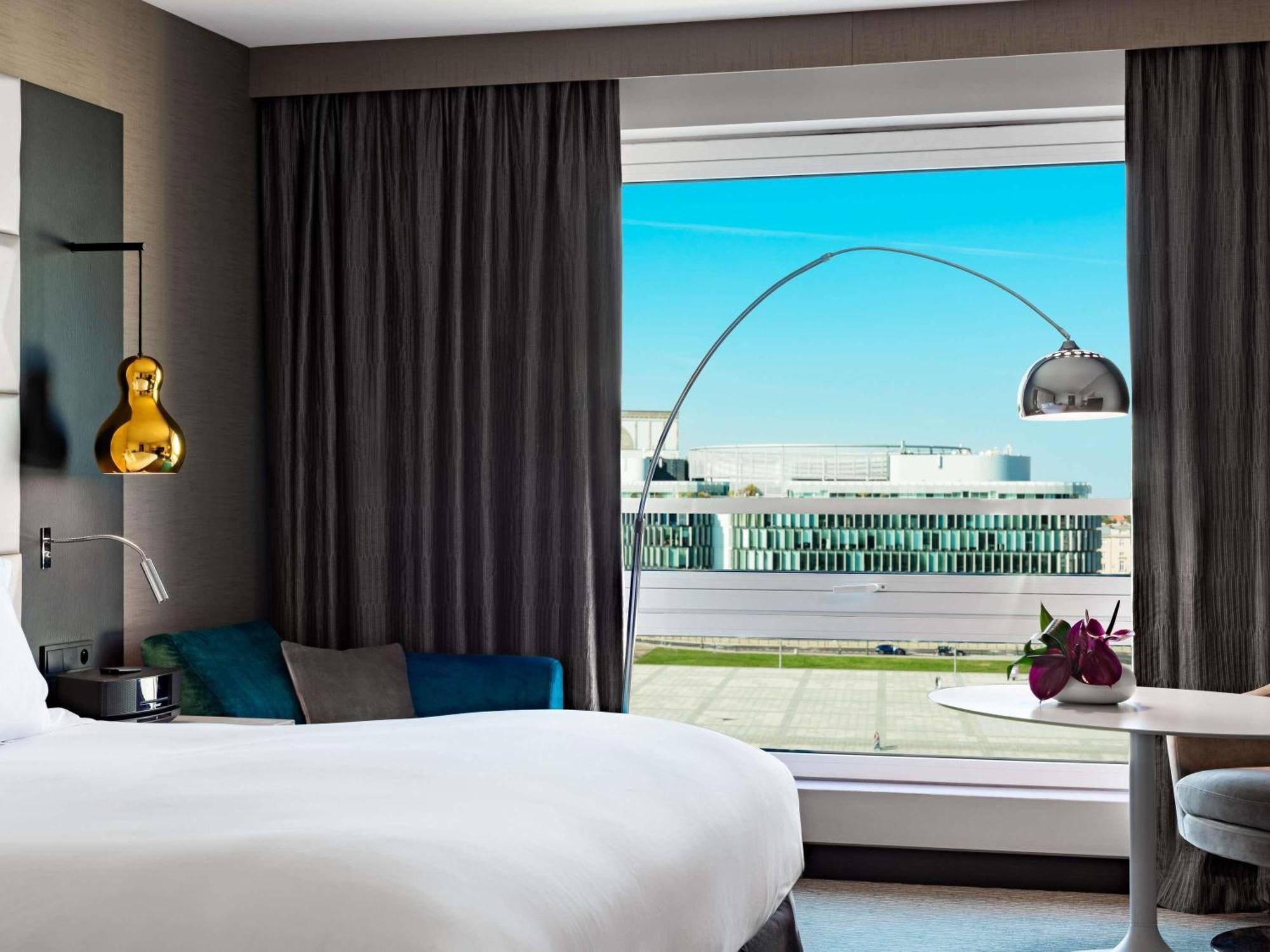 Luxury King Room View