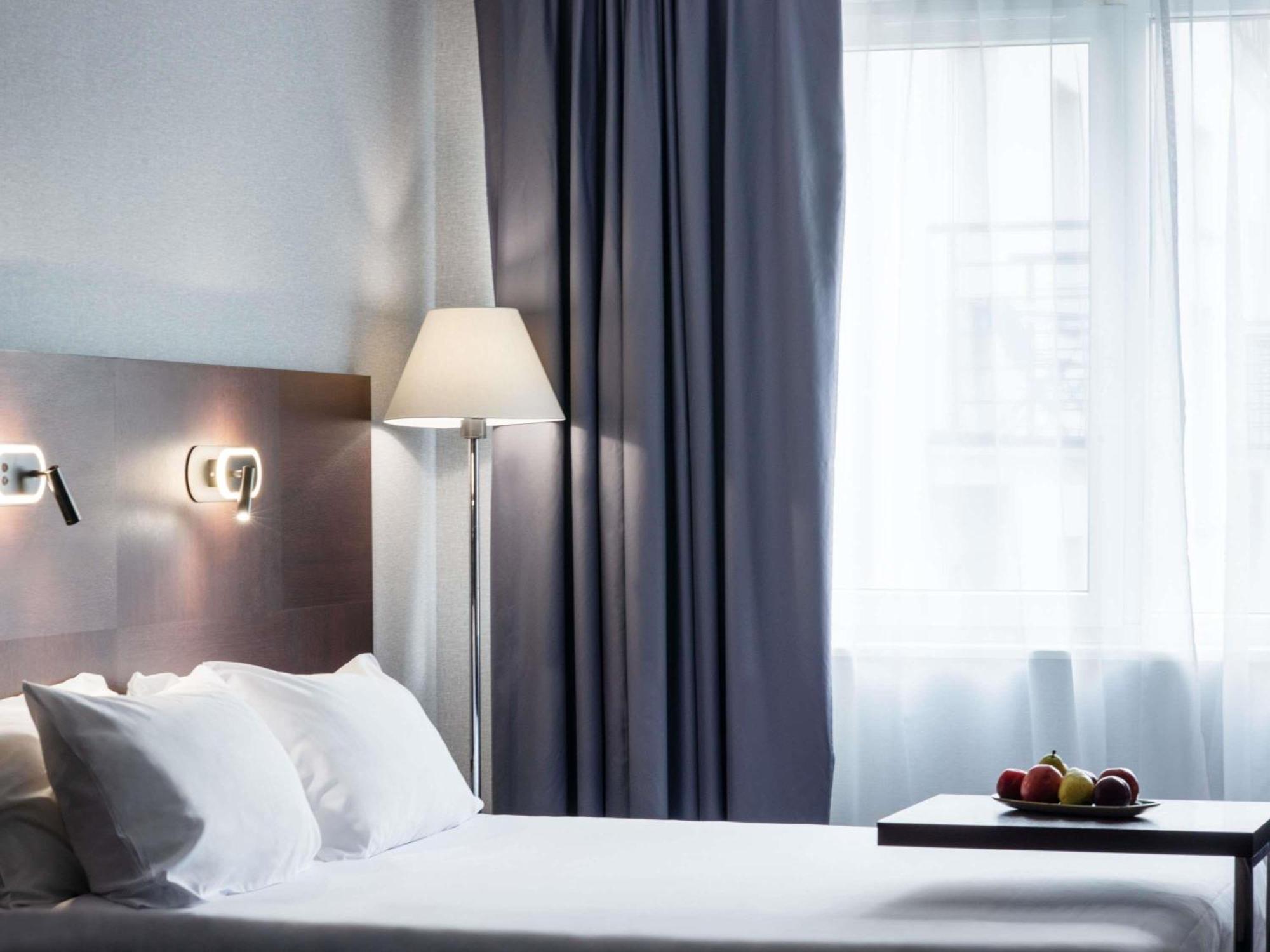 Double Room Queen Bed