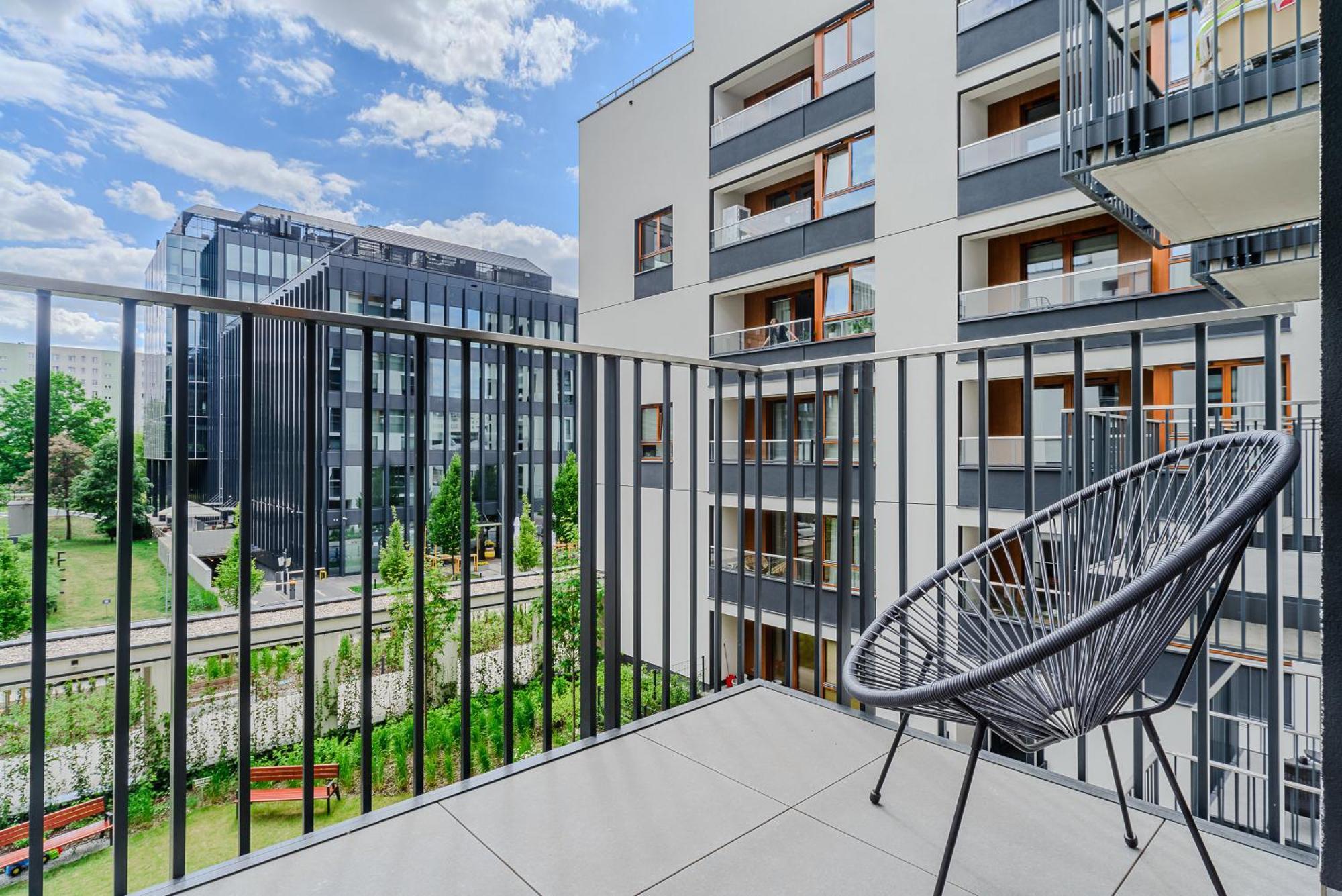 Deluxe One-Bedroom Apartment