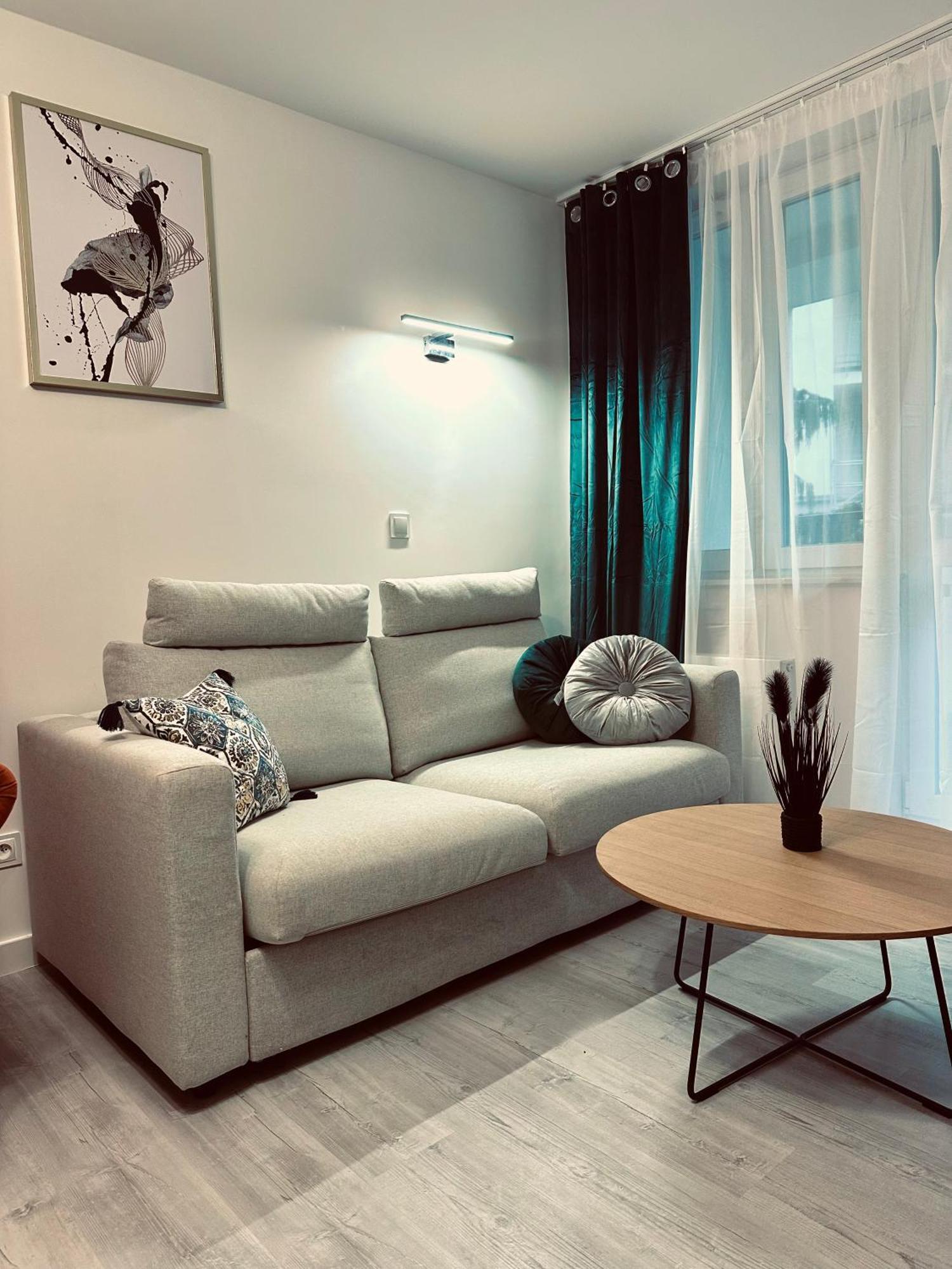 Superior One-Bedroom Apartment