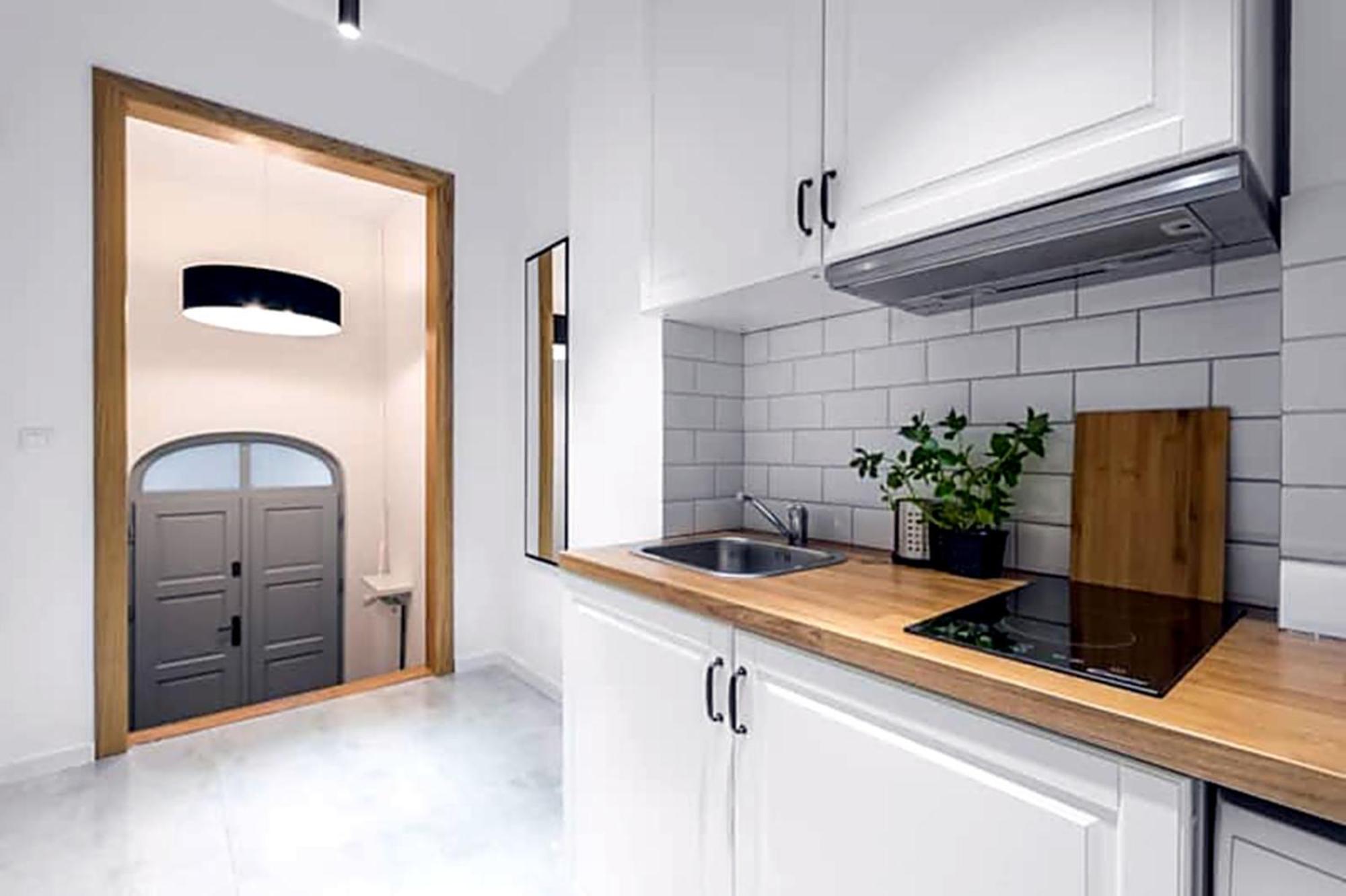 Studio Apartment One Double Bed