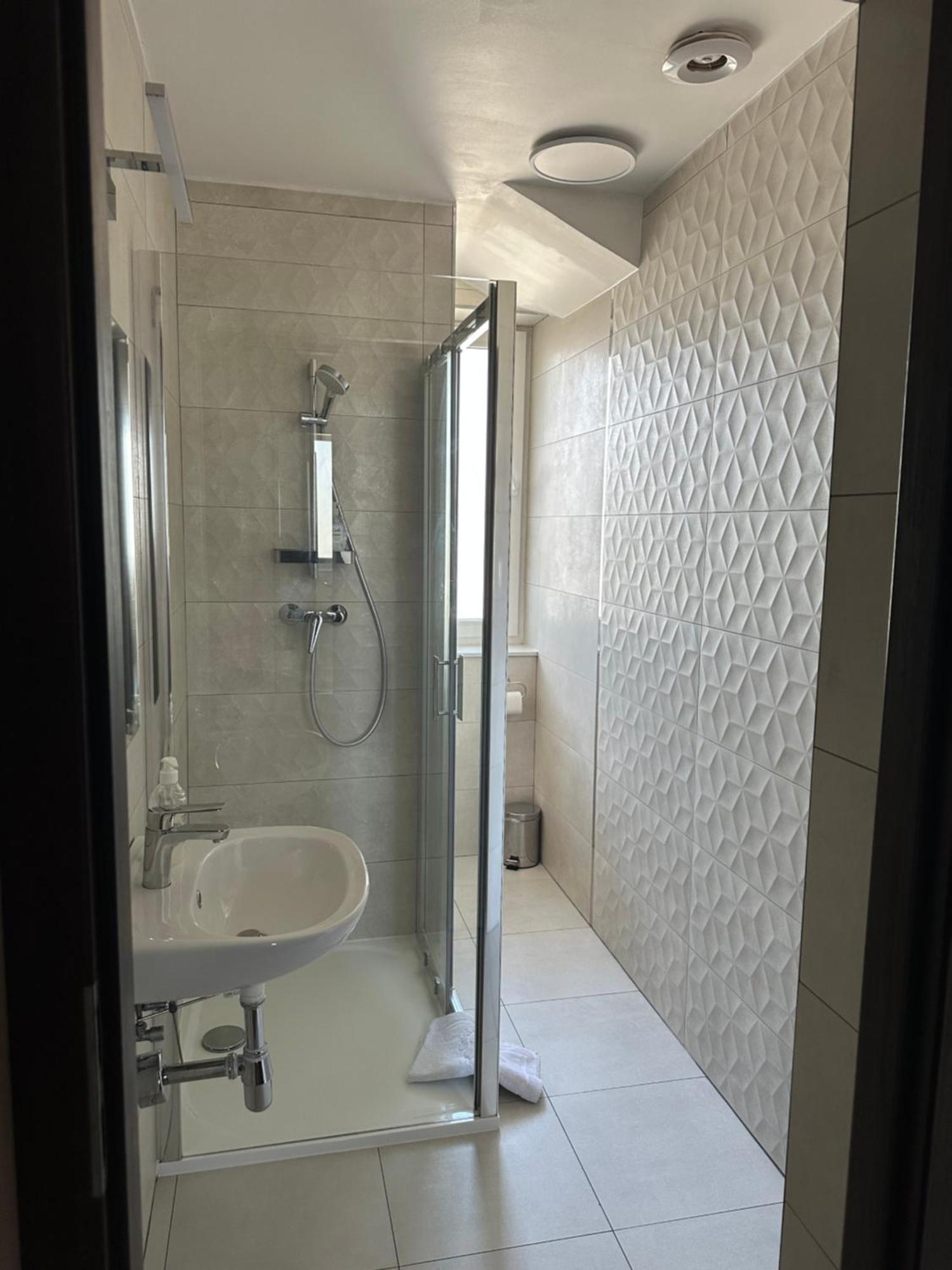 Quadruple Room Private Bathroom