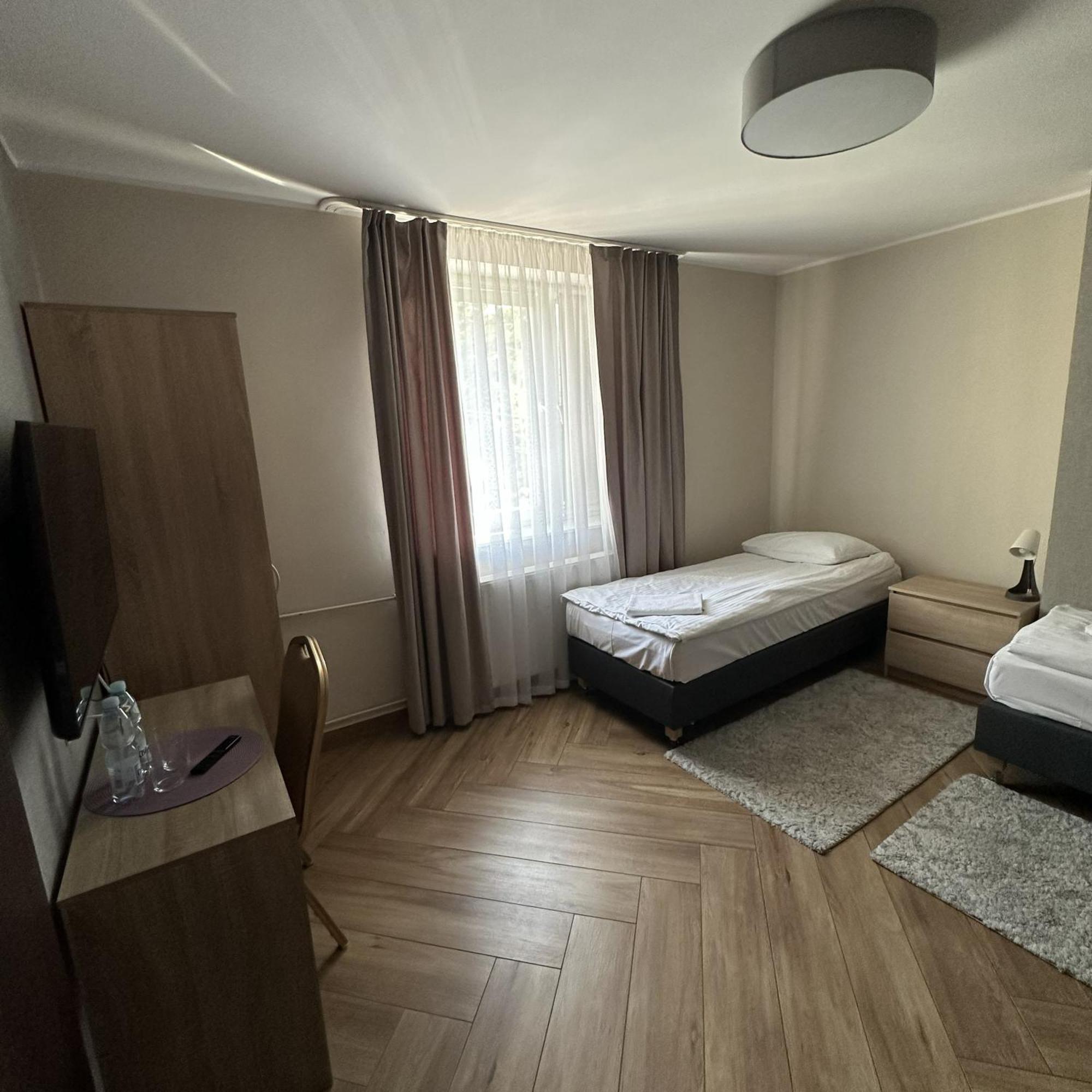 Quadruple Room Private Bathroom