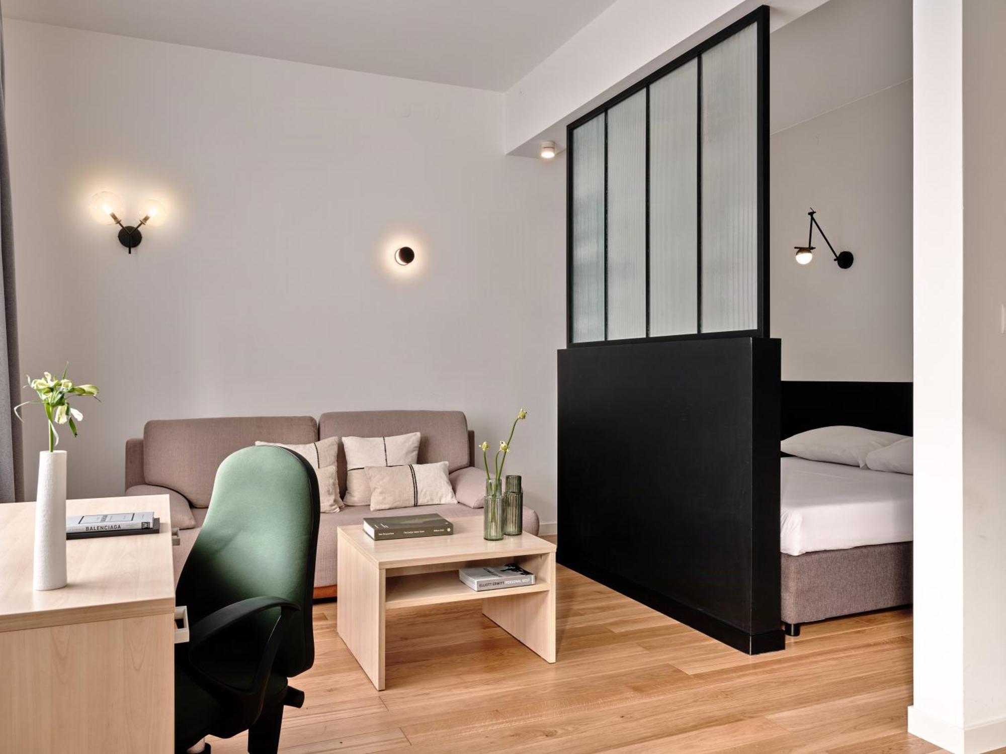 Studio Apartment