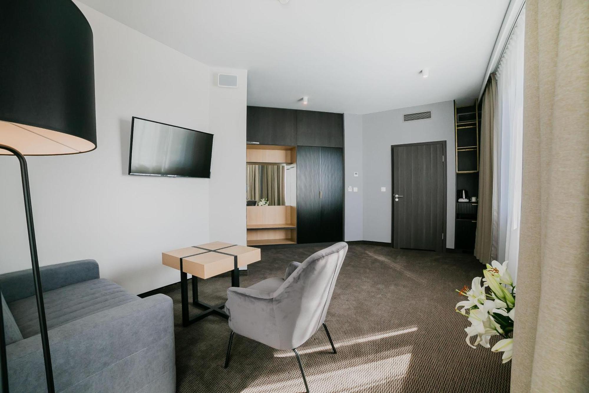 Premium King Room