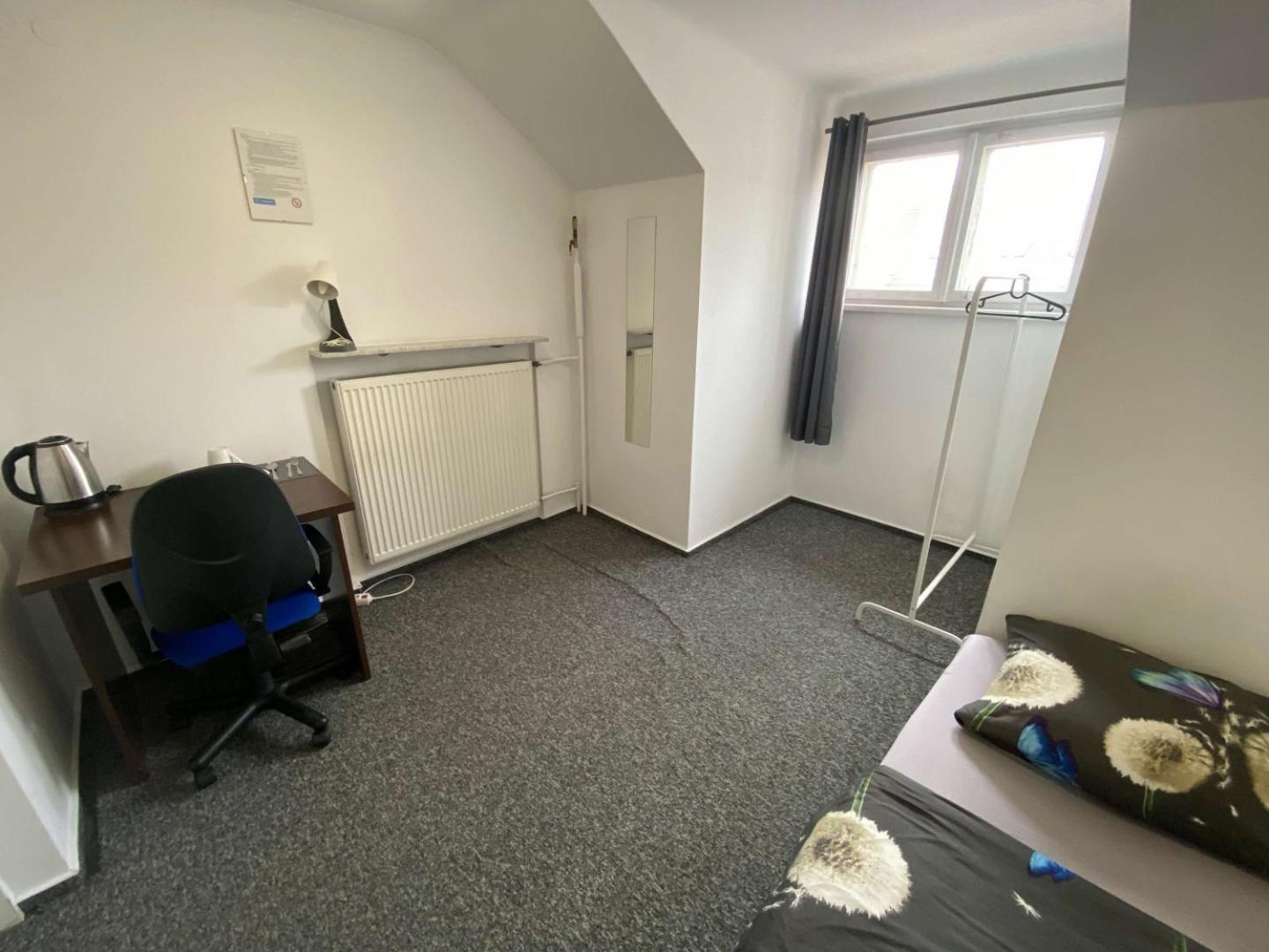 Large Single Room
