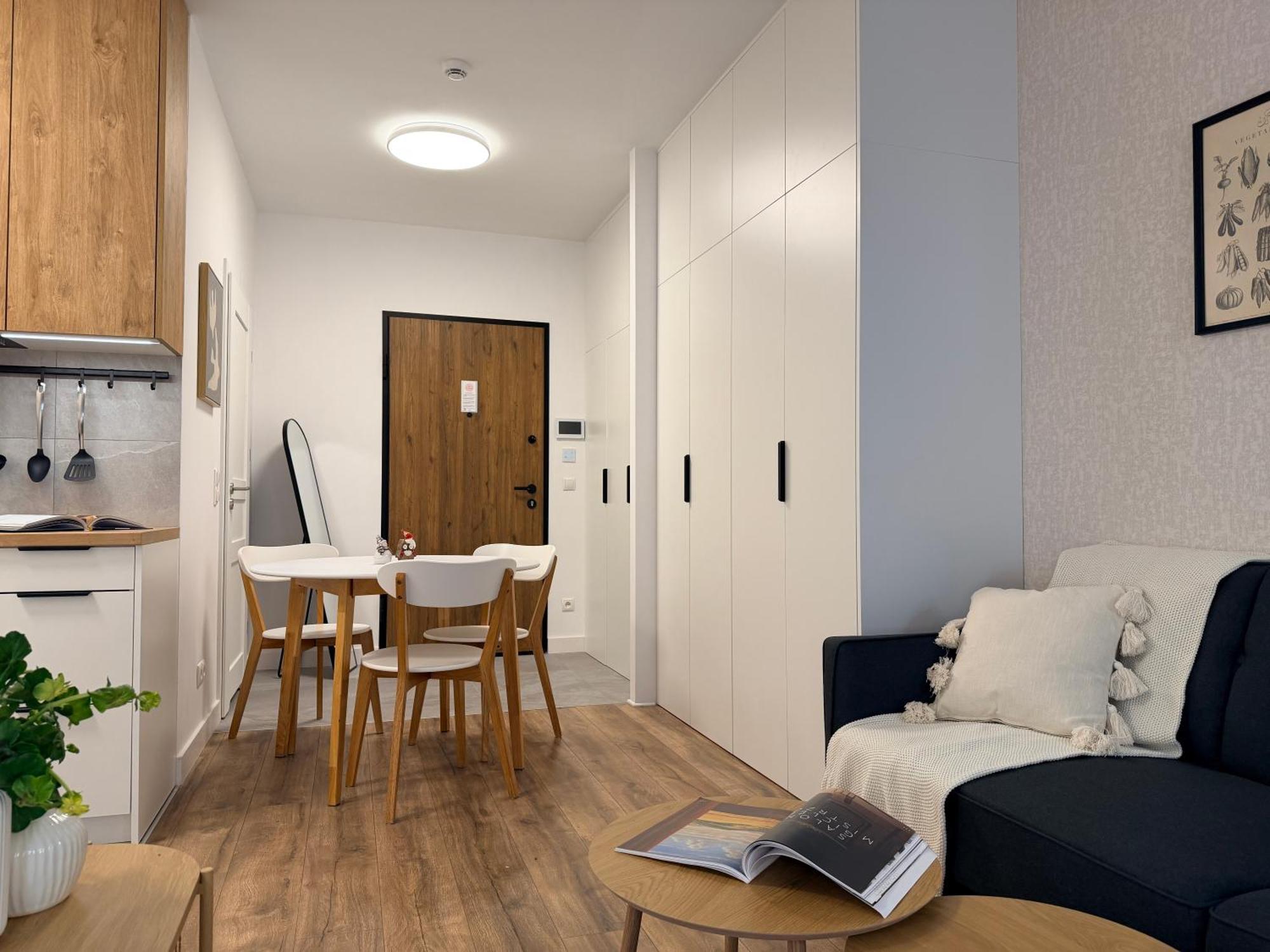 Superior One-Bedroom Apartment Balcony