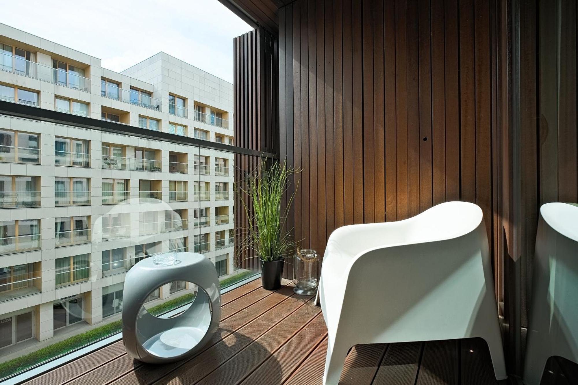 Studio Apartment Balcony