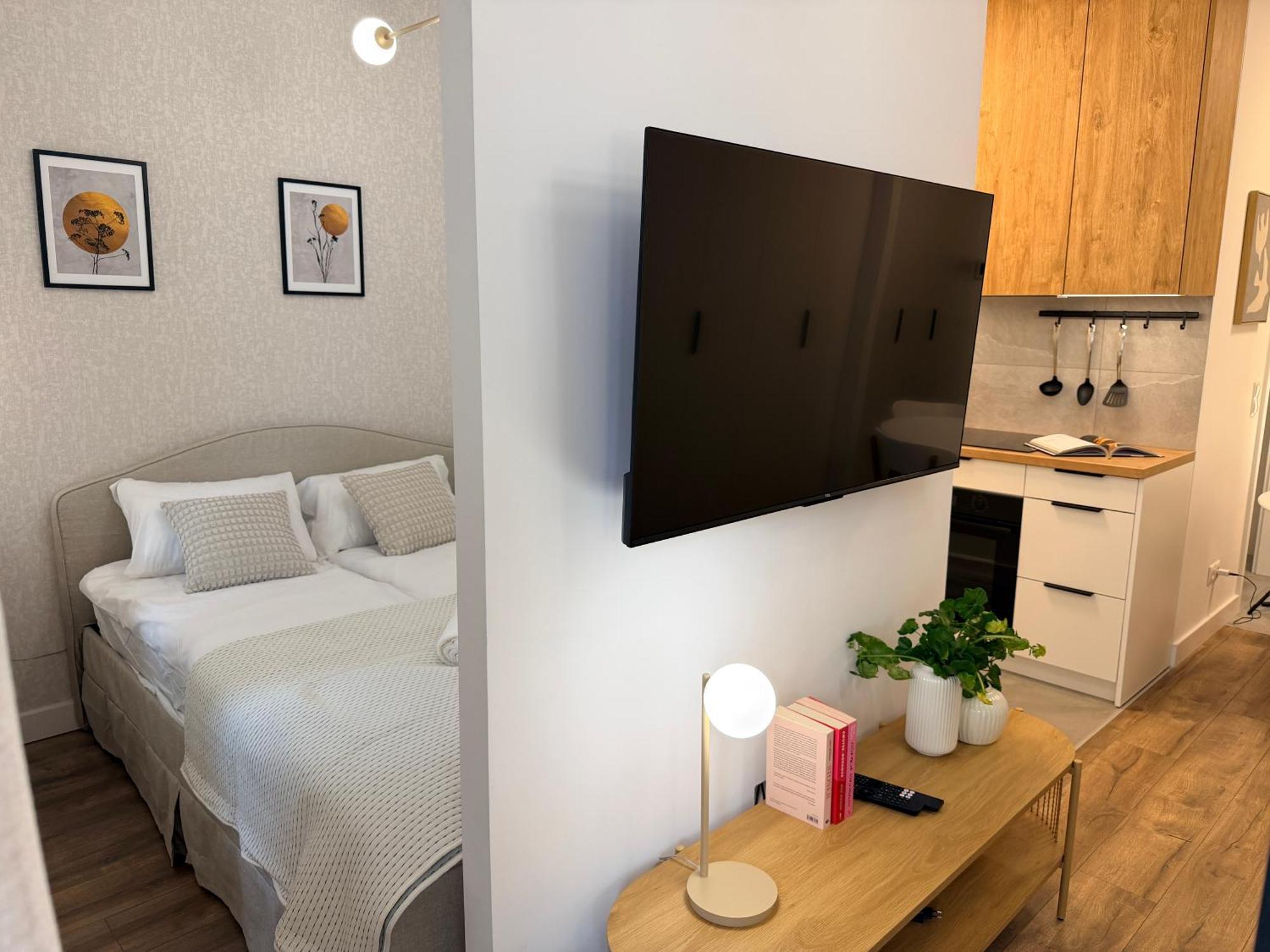 Superior One-Bedroom Apartment Balcony