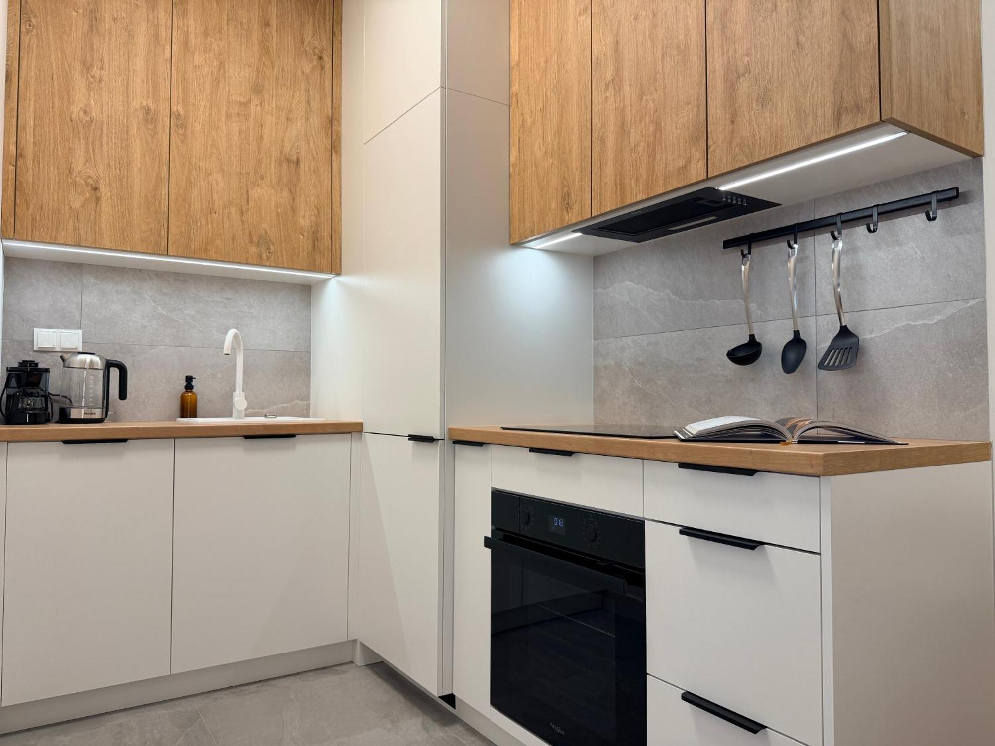 Superior One-Bedroom Apartment Balcony