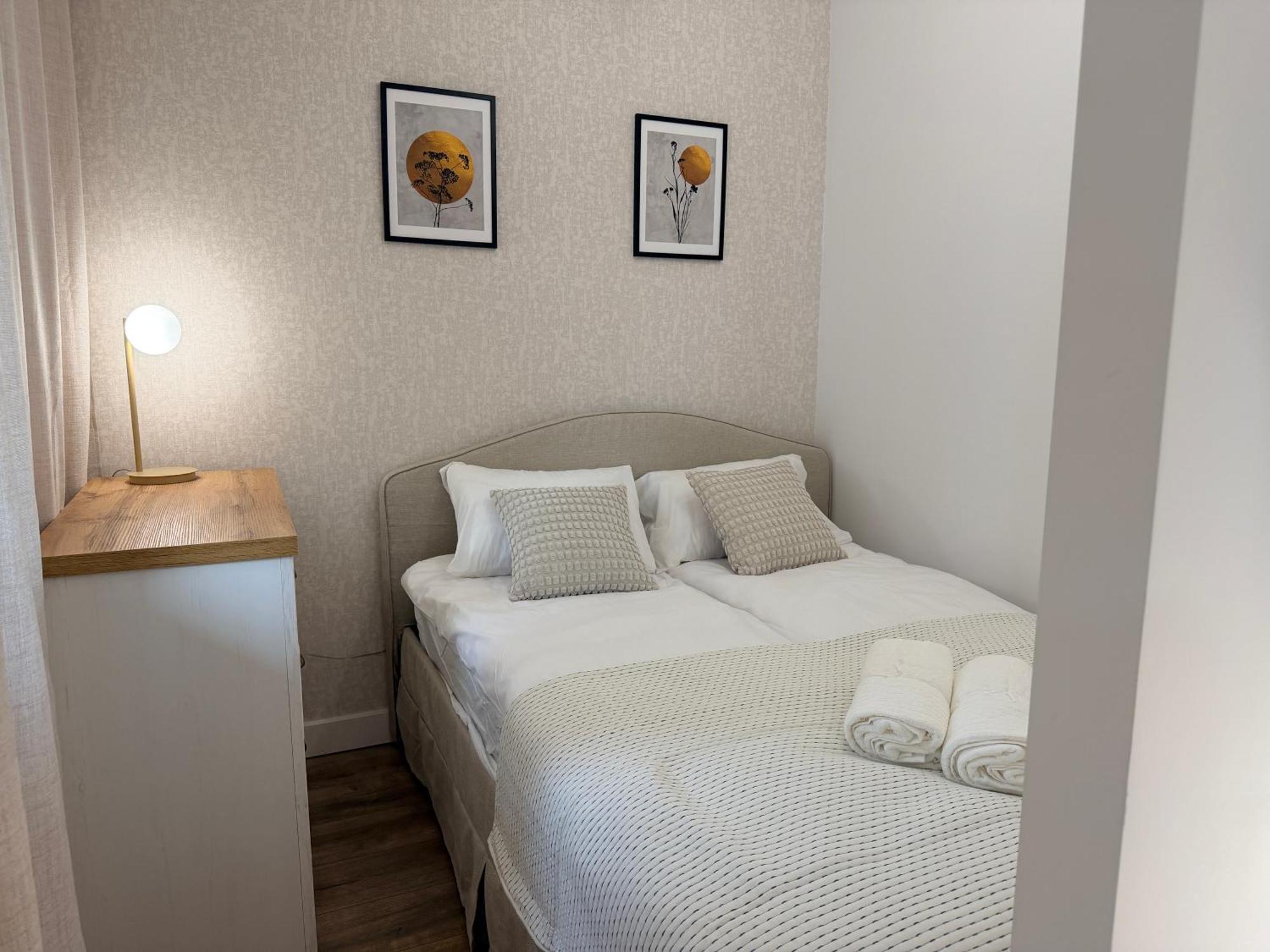 Superior One-Bedroom Apartment Balcony