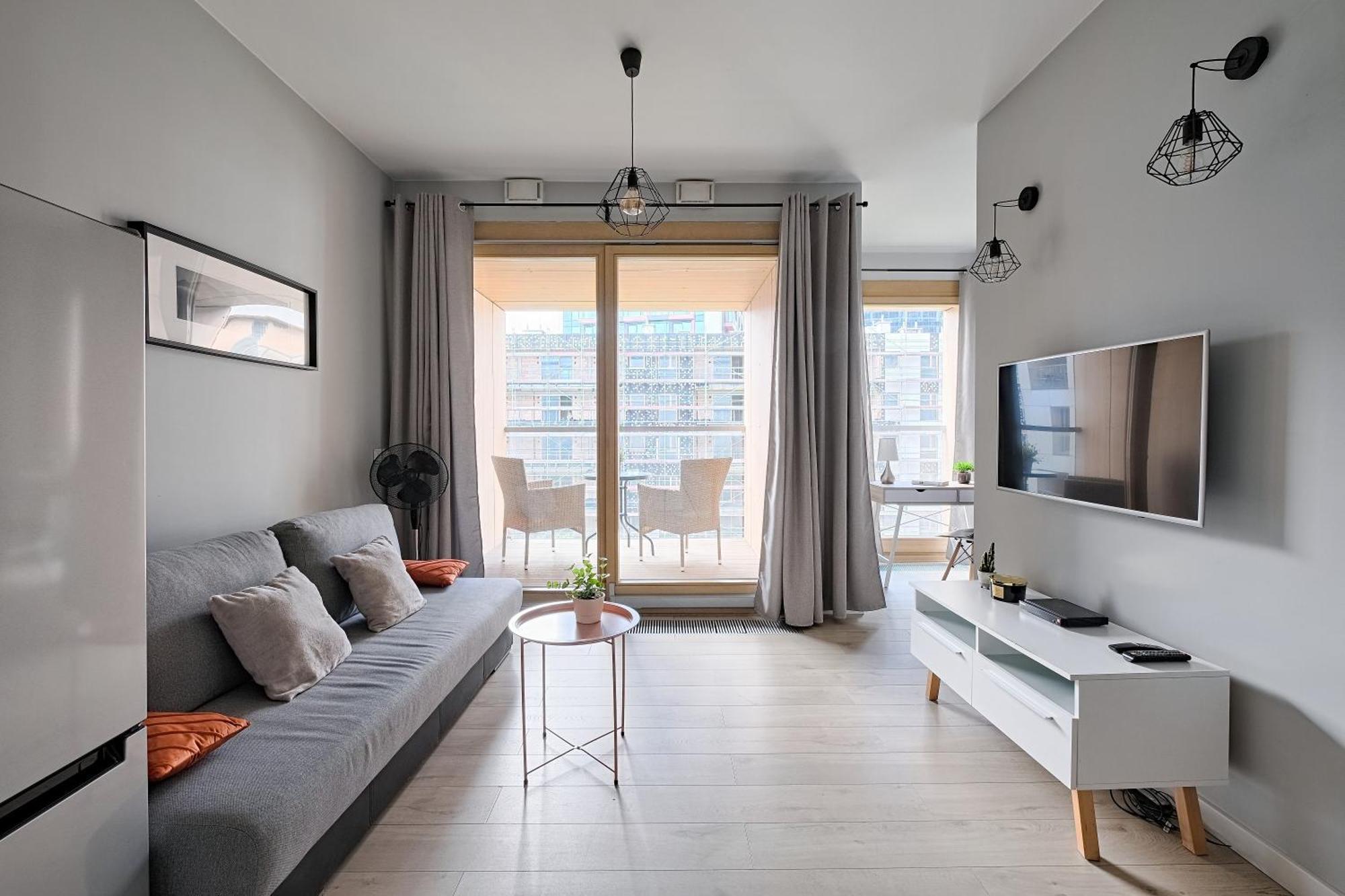 Superior One-Bedroom Apartment Balcony