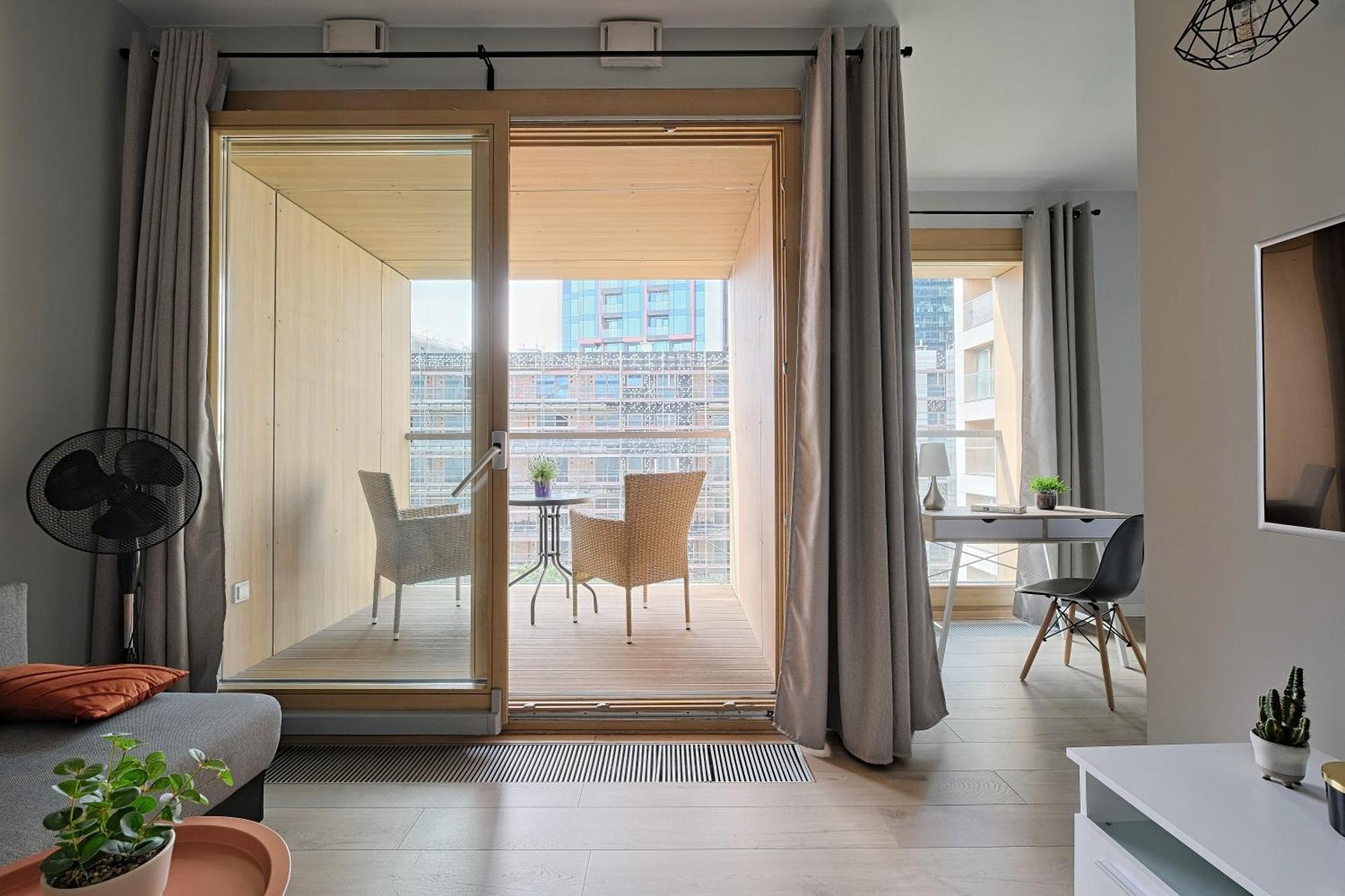 Superior One-Bedroom Apartment Balcony