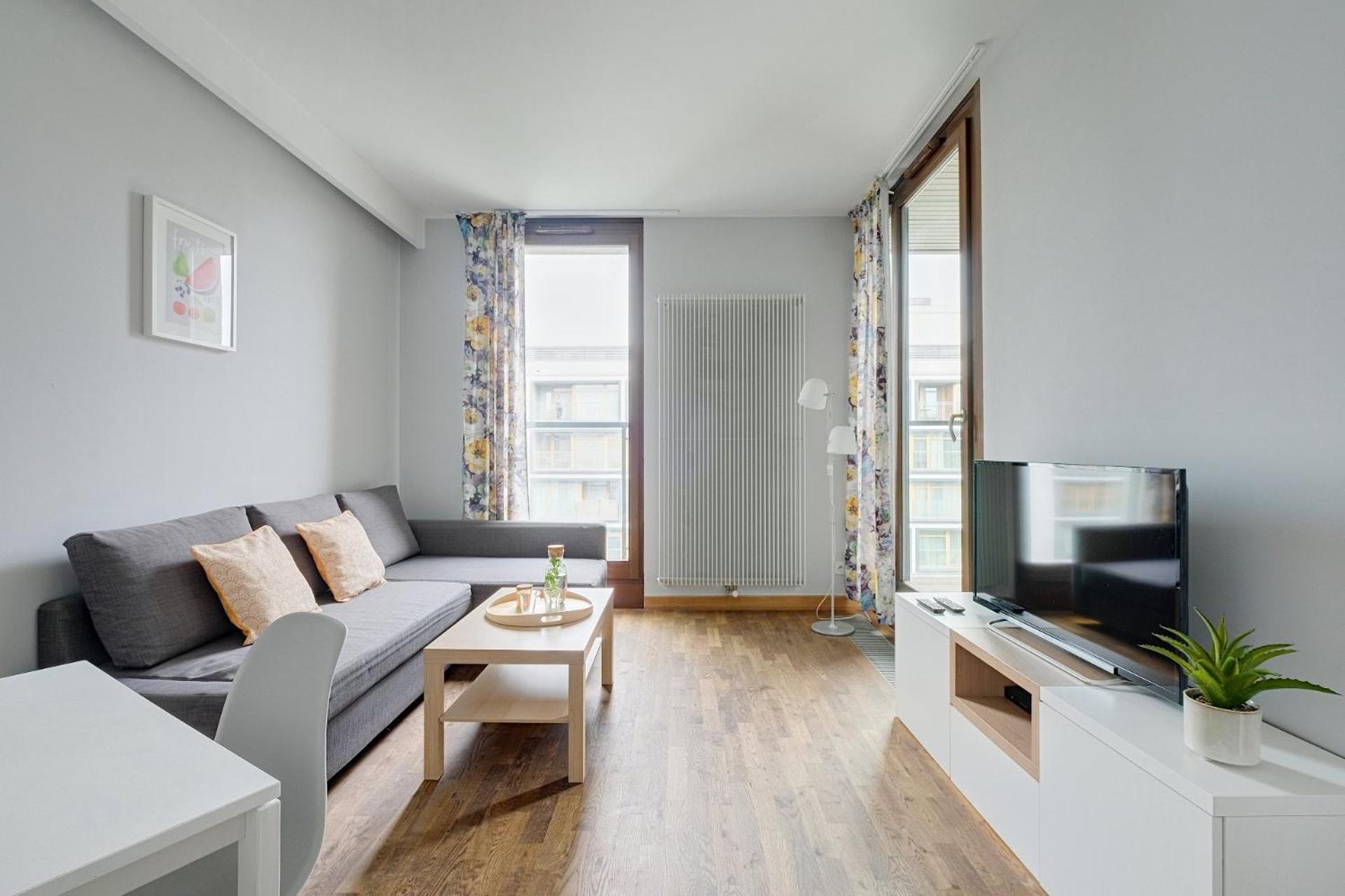 One-Bedroom Deluxe Apartment