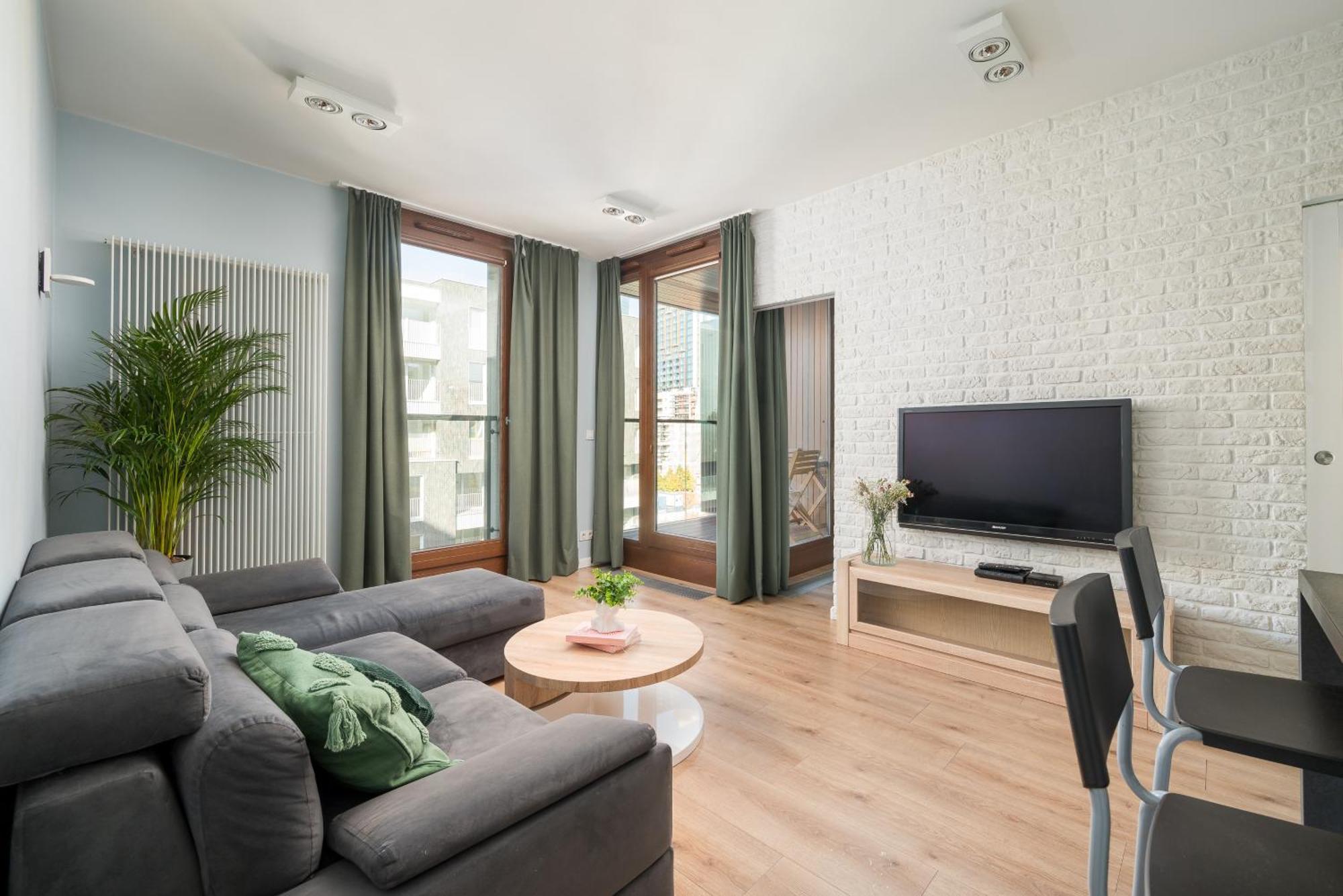 One-Bedroom Deluxe Apartment