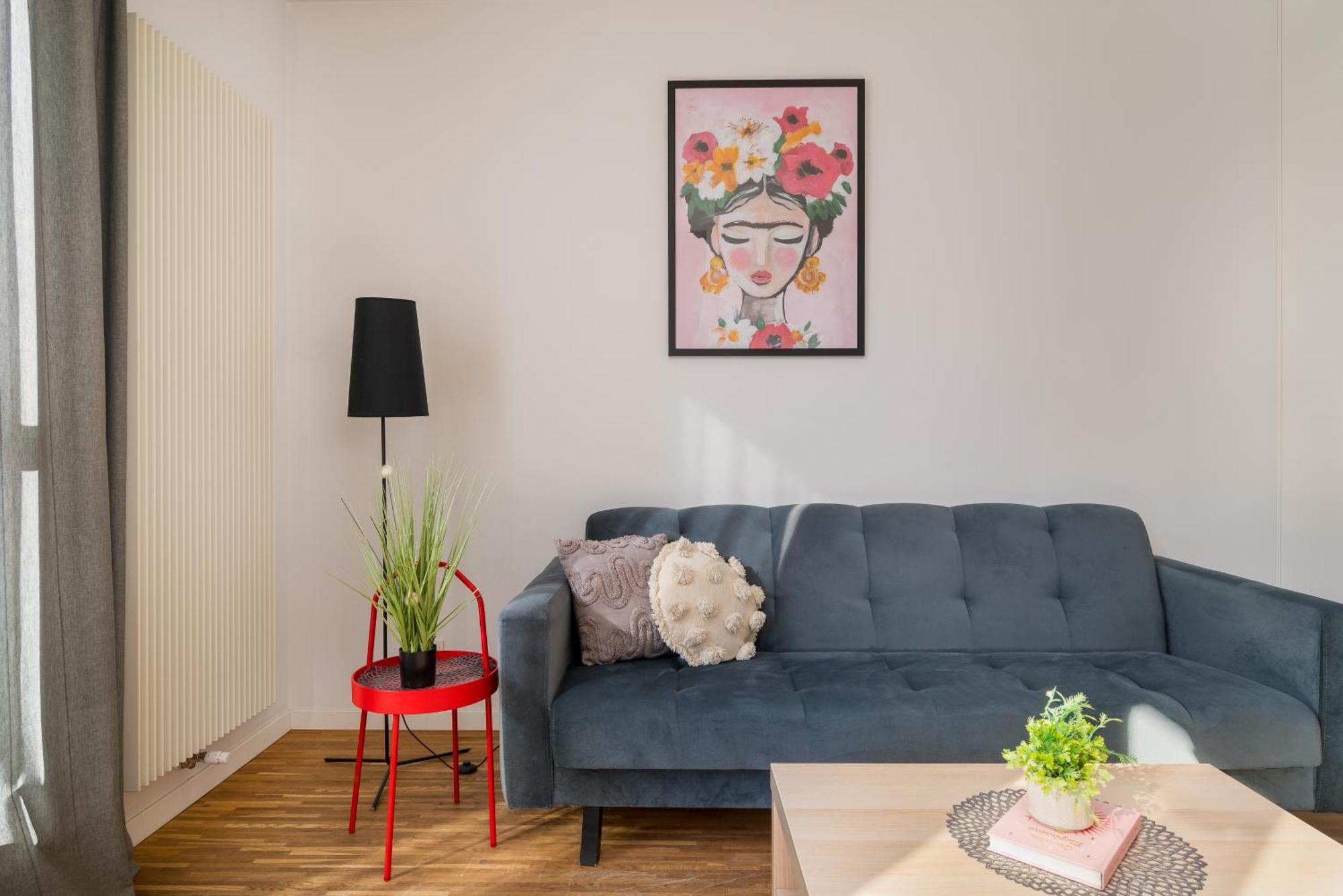 One-Bedroom Deluxe Apartment