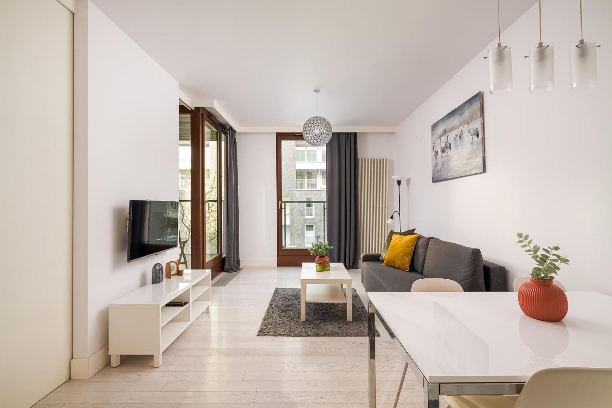 One-Bedroom Deluxe Apartment