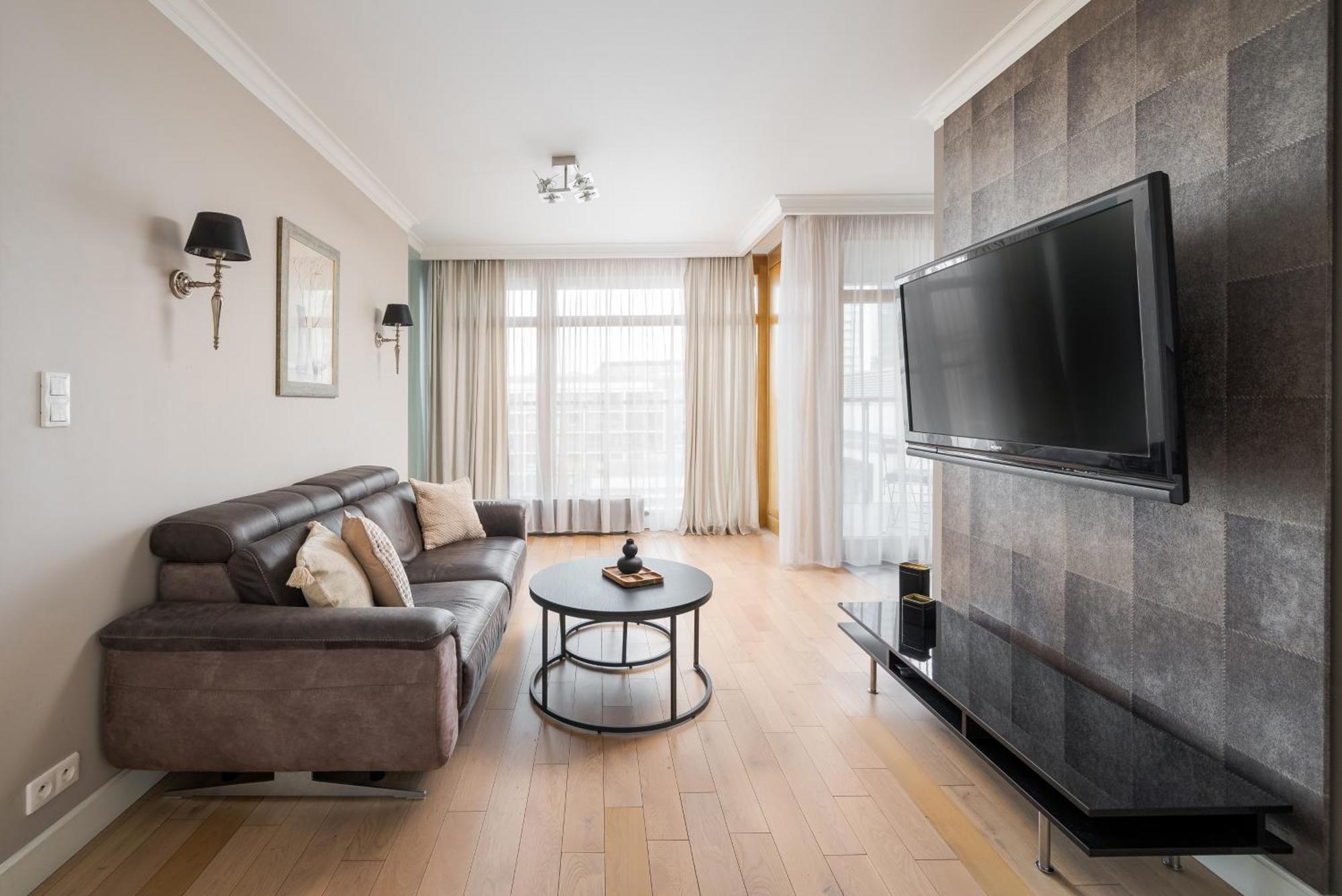 Superior One-Bedroom Apartment Balcony